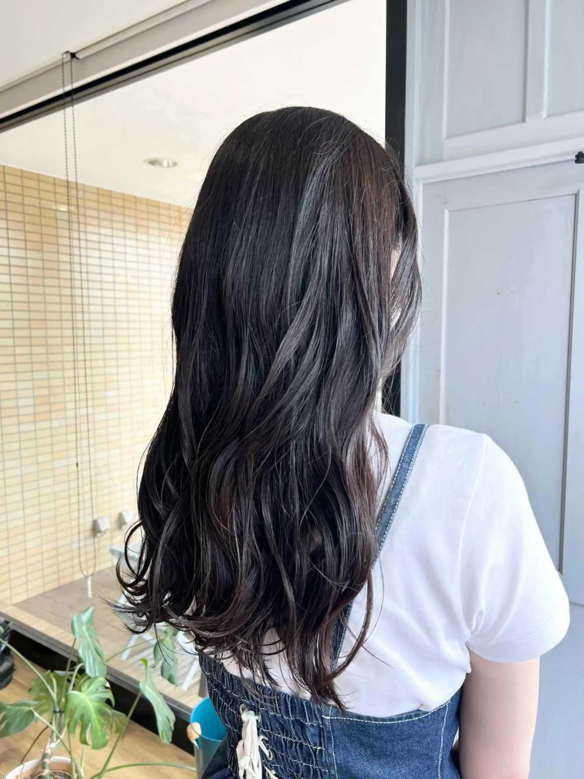 ロング カラー アッシュ バイオレットカラー 堀 望美のヘアスタイル
