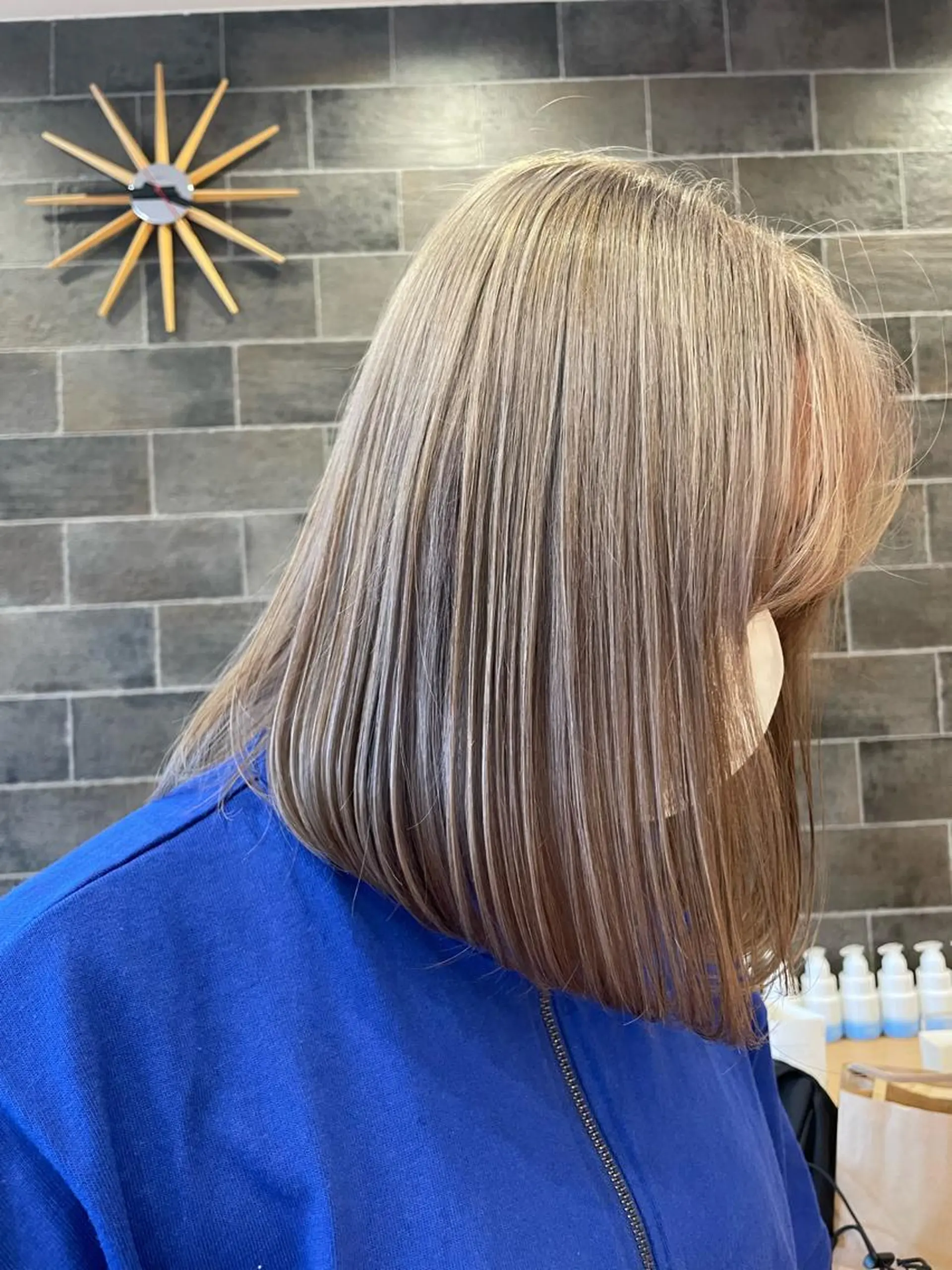 カラー 井上 舞のヘアスタイル