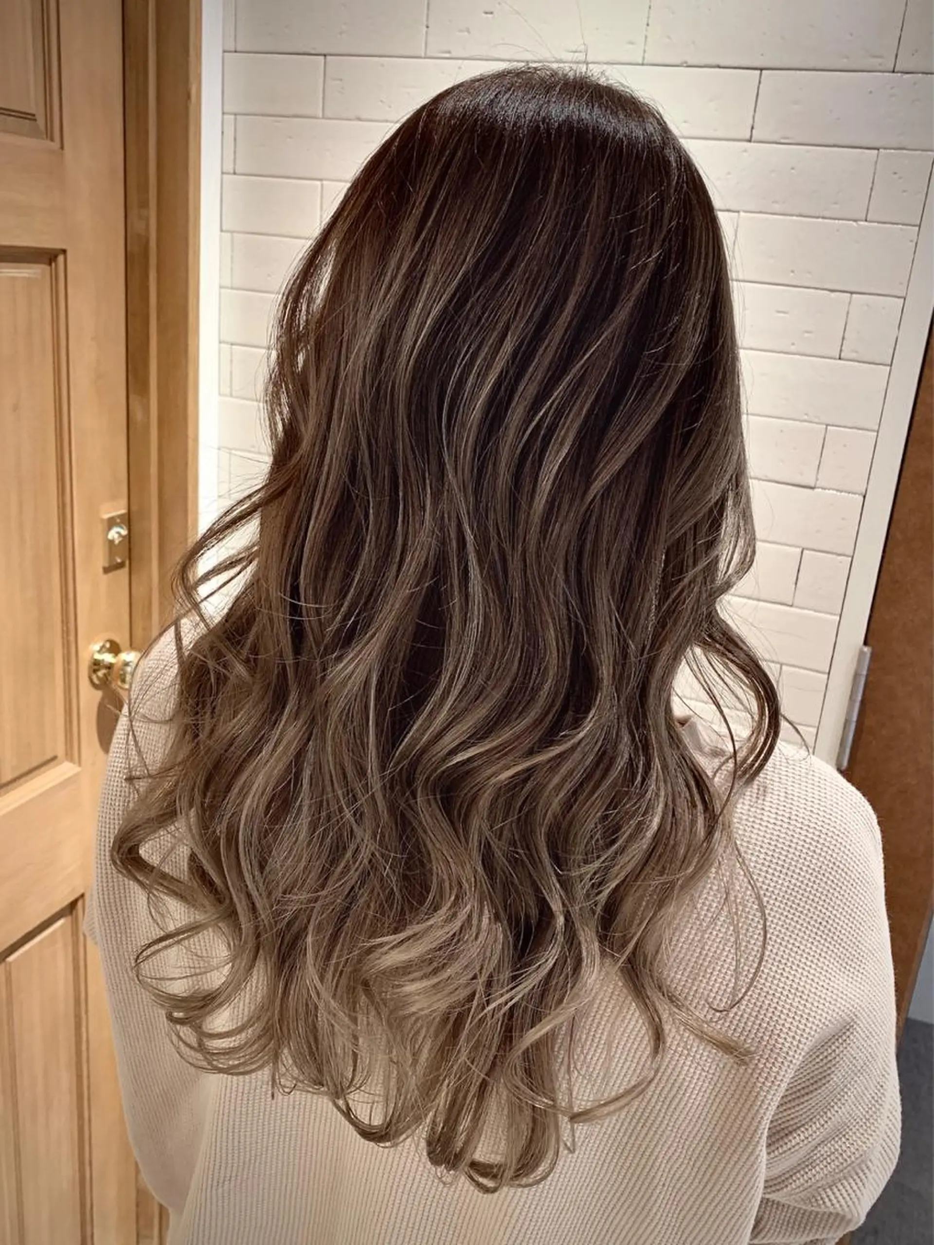 セミロング カット ヘアカラー トリートメント ヘアセット 坂本 なつきのヘアスタイル