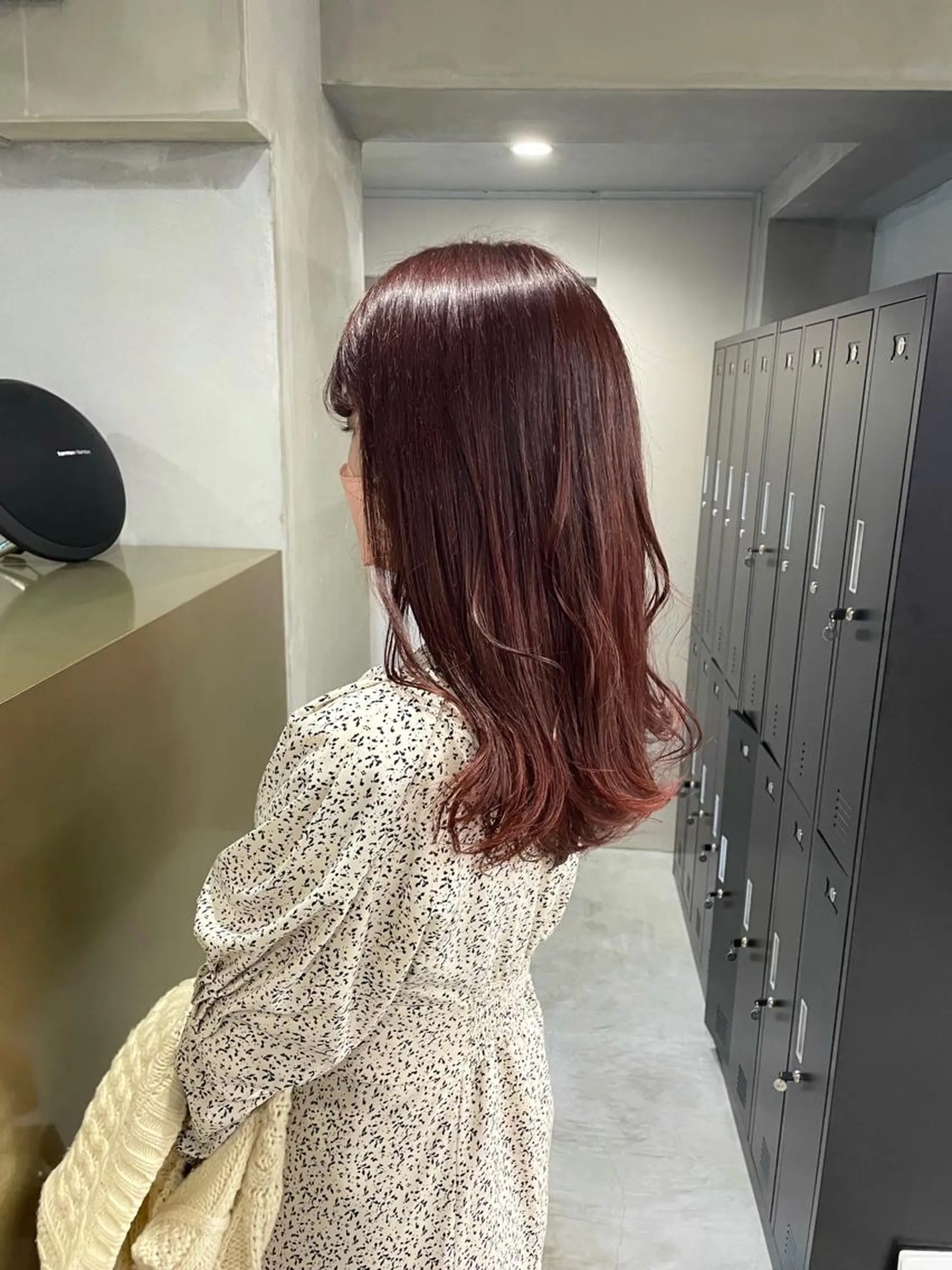 カラー miu .のヘアスタイル