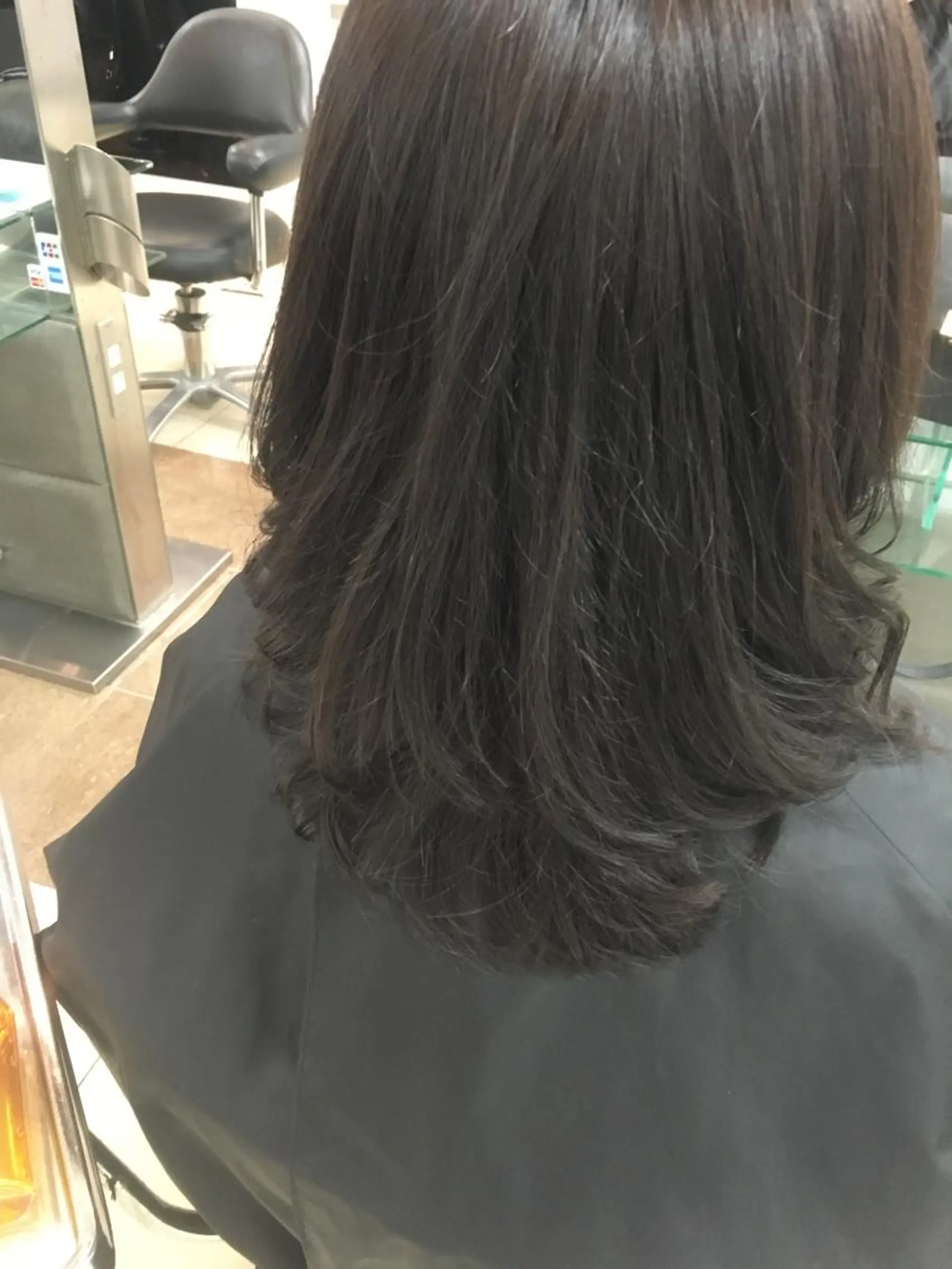 セミロング カラー 斎藤 みくのヘアスタイル