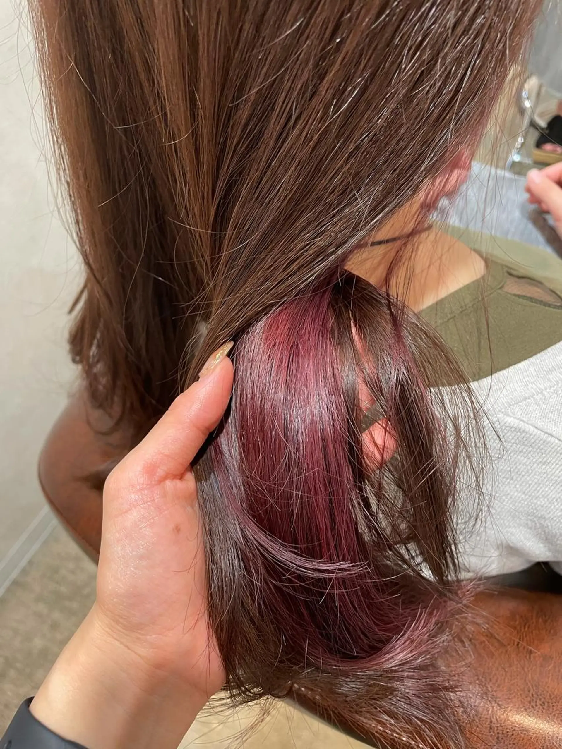 セミロング カラー インナーカラー ピンクカラー 透明感カラー💎 AYAのヘアスタイル