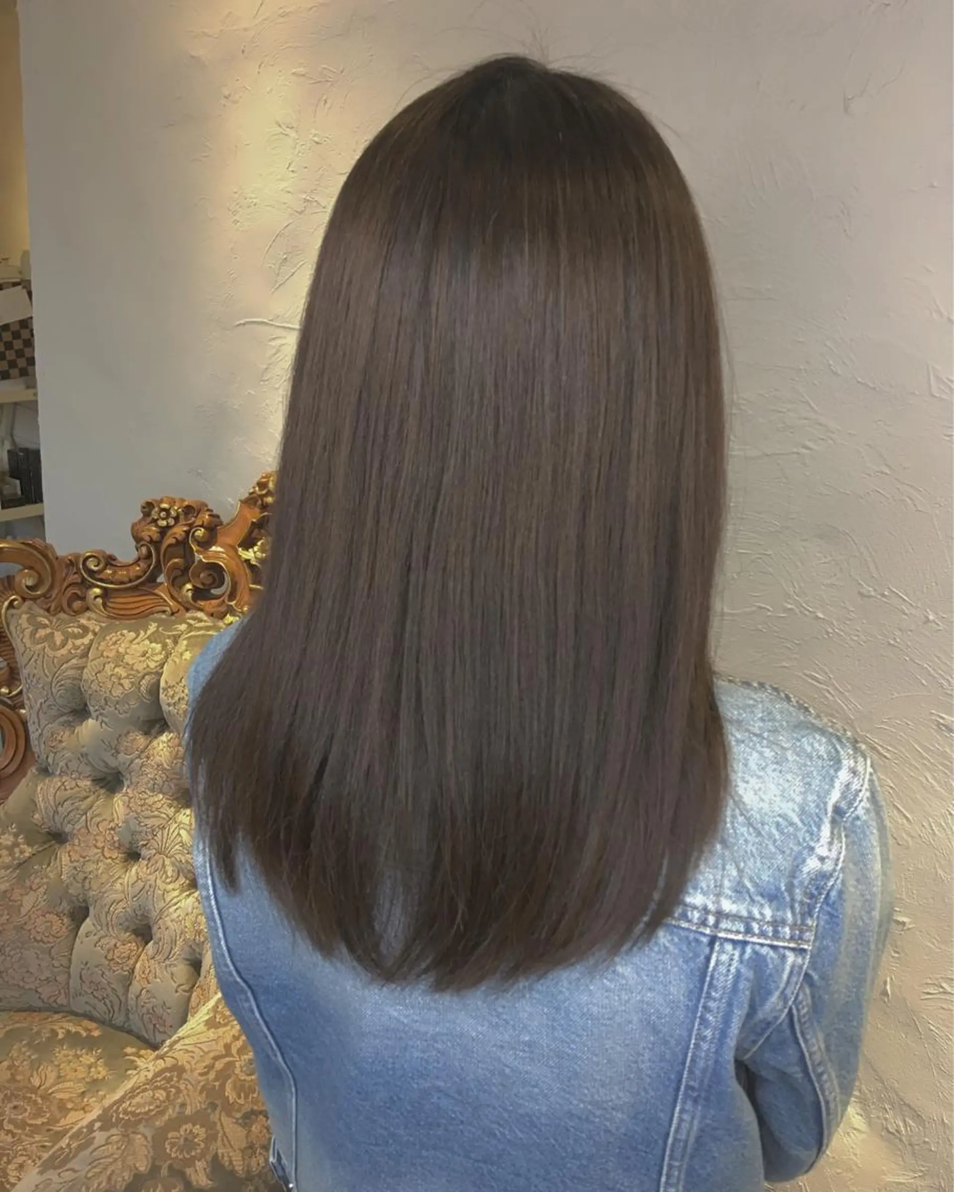 セミロング カラー グレージュ エグチ アキラのヘアスタイル