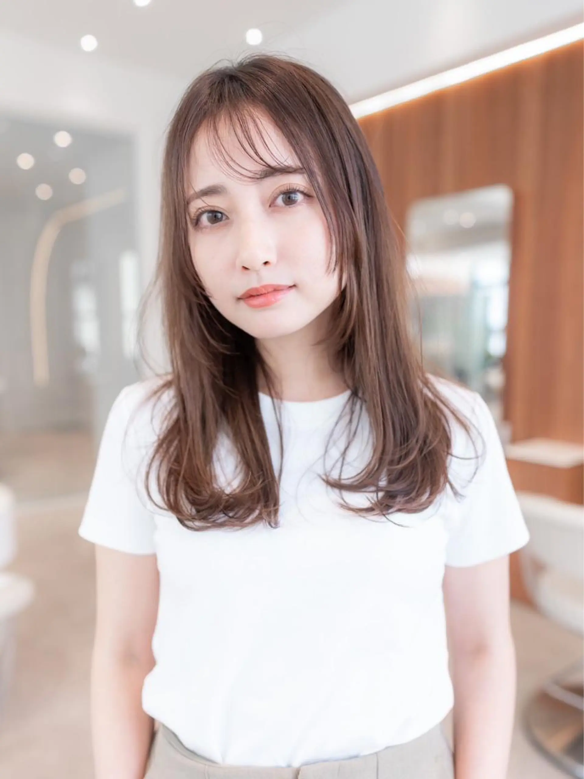 セミロング カラー ベージュカラー オリーブベージュ 韓国風ヘア レイヤーカット ヘアカラー トリートメント 韓国レイヤー🇰🇷 韓国研修◎渋谷カイトのヘアスタイル