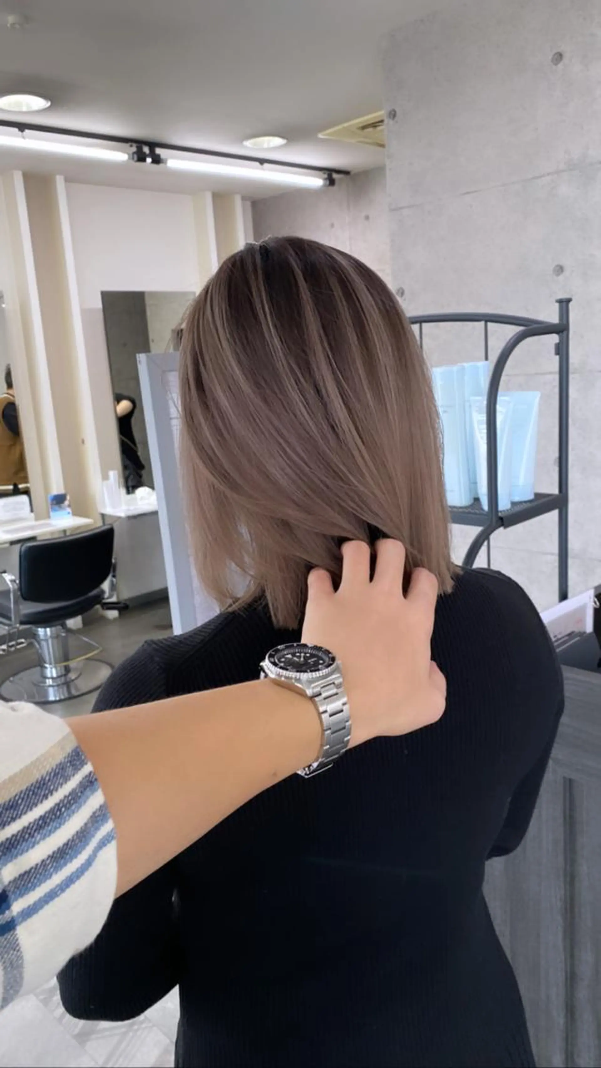 ロング カラー ヘアアレンジ アッシュ バレイヤージュ ブリーチ ブロンド ブラウンカラー SUZU/岡山/矯正 ブリーチ/レイヤーのヘアスタイル