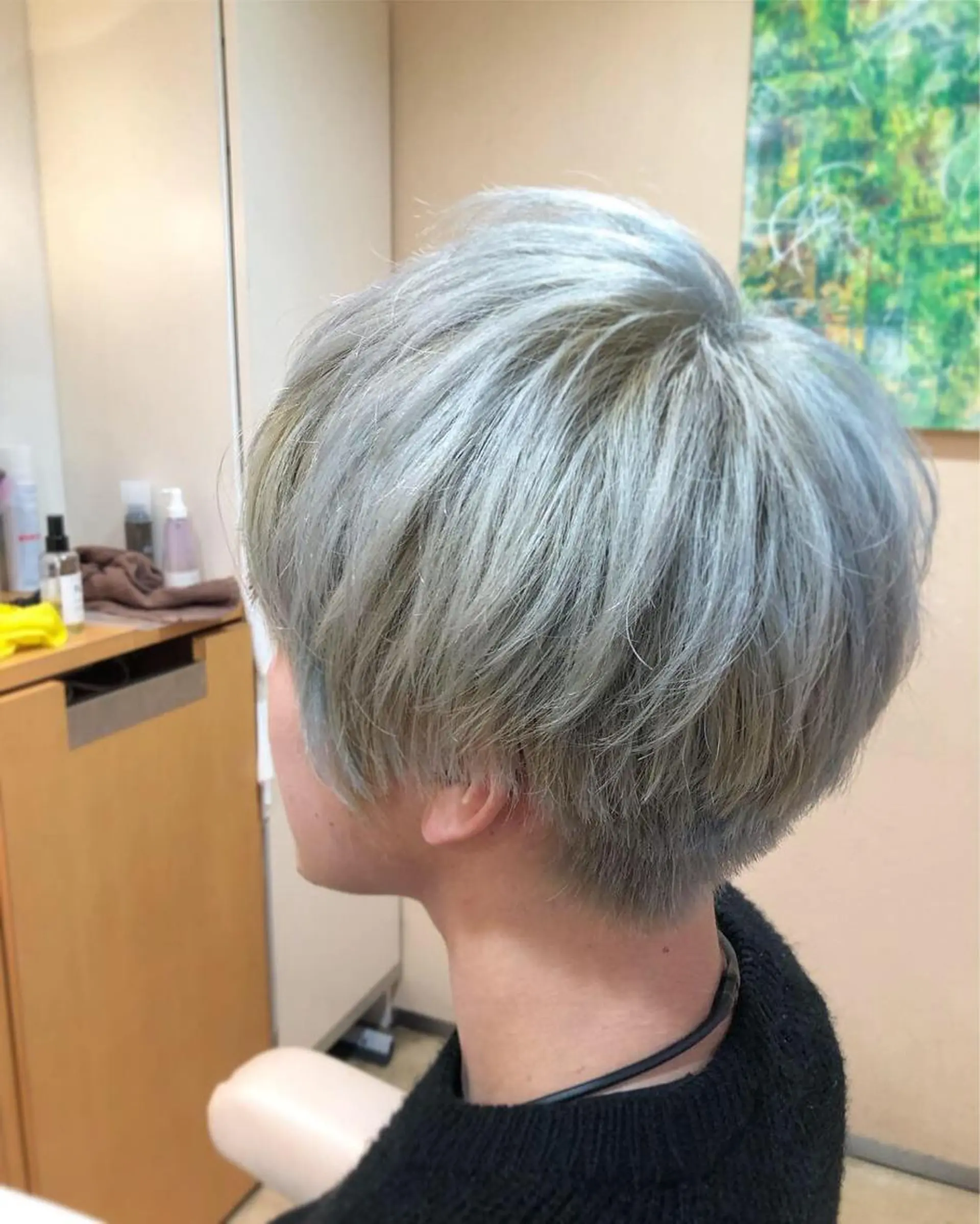 ショート カラー メンズ メンズブリーチ アッシュ ブリーチ ホワイトアッシュ ヘアカラー ニュアンスカラー🫧 加納のヘアスタイル