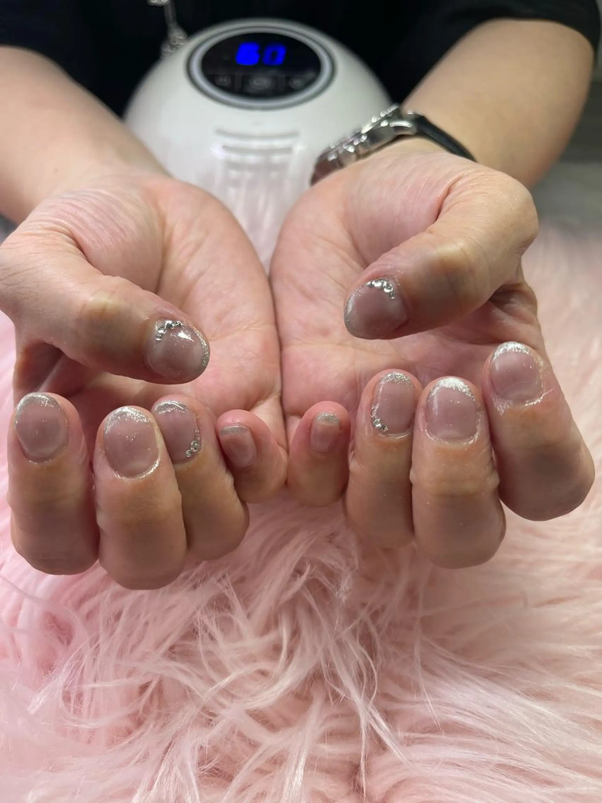 ネイル ピンク ネイルサロンキュアイスト所属・キュアイスト アコパラジェル調布のネイルデザイン