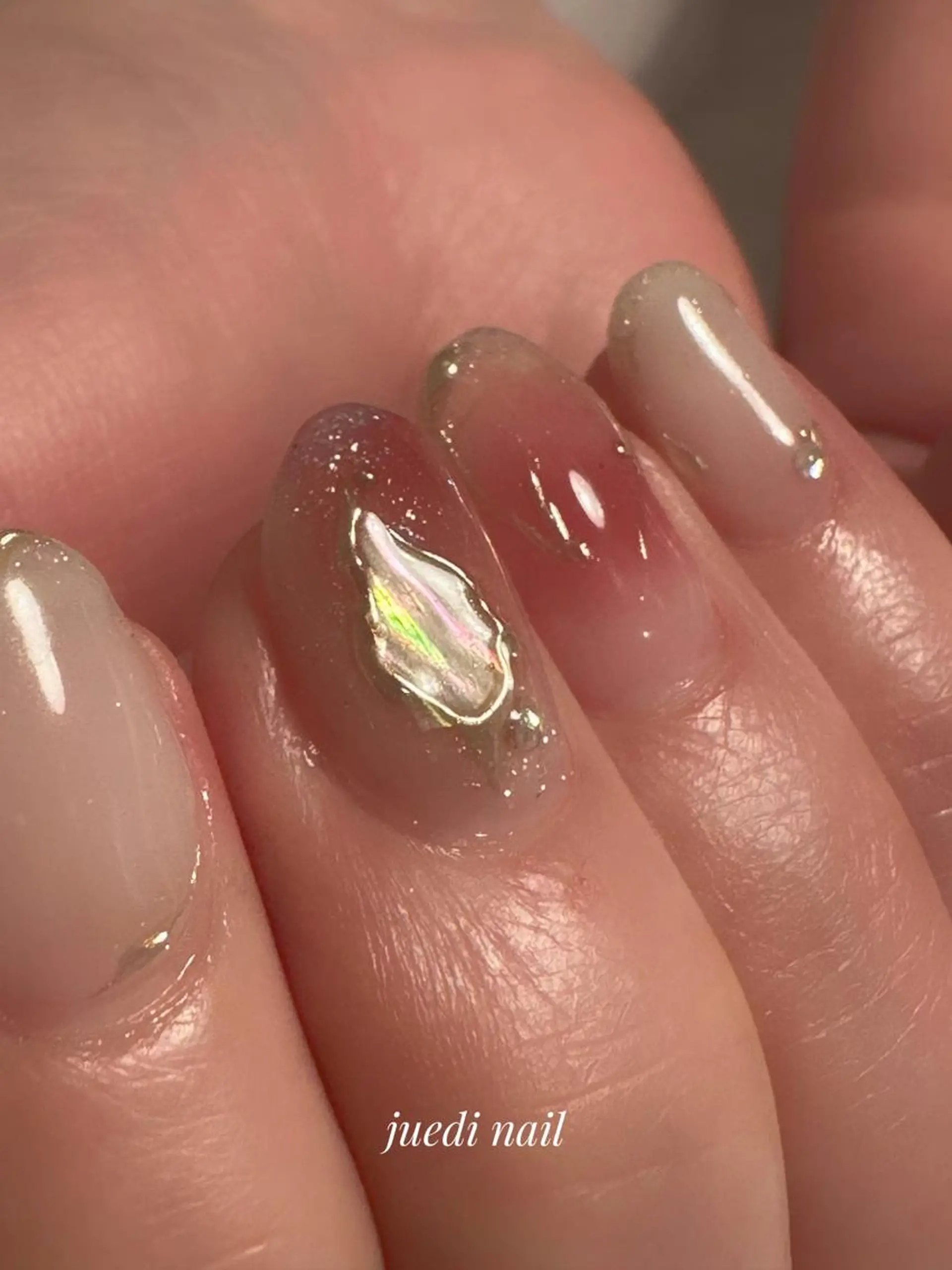 ネイル juedi nail(木曜日のネイル)所属・juedi nail 〜木曜日のネイル〜のネイルデザイン