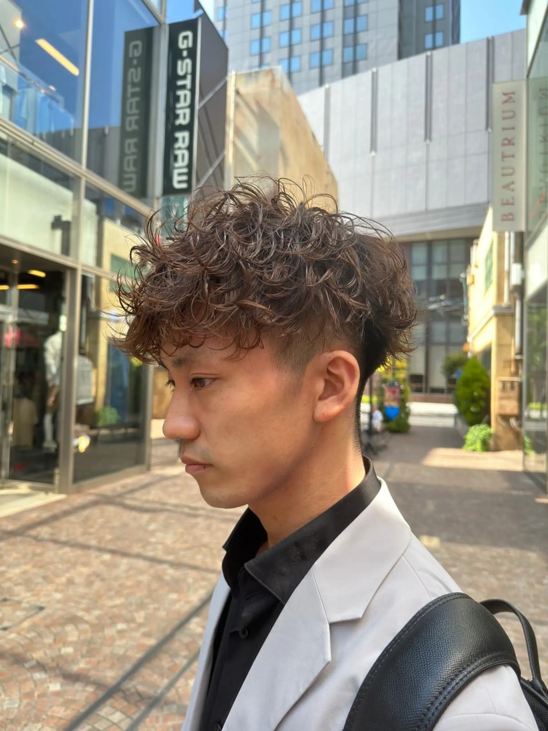 パーマ メンズ マッシュ メンズパーマ スパイラルパーマ レイヤー/グレージュ メンズパーマのヘアスタイル