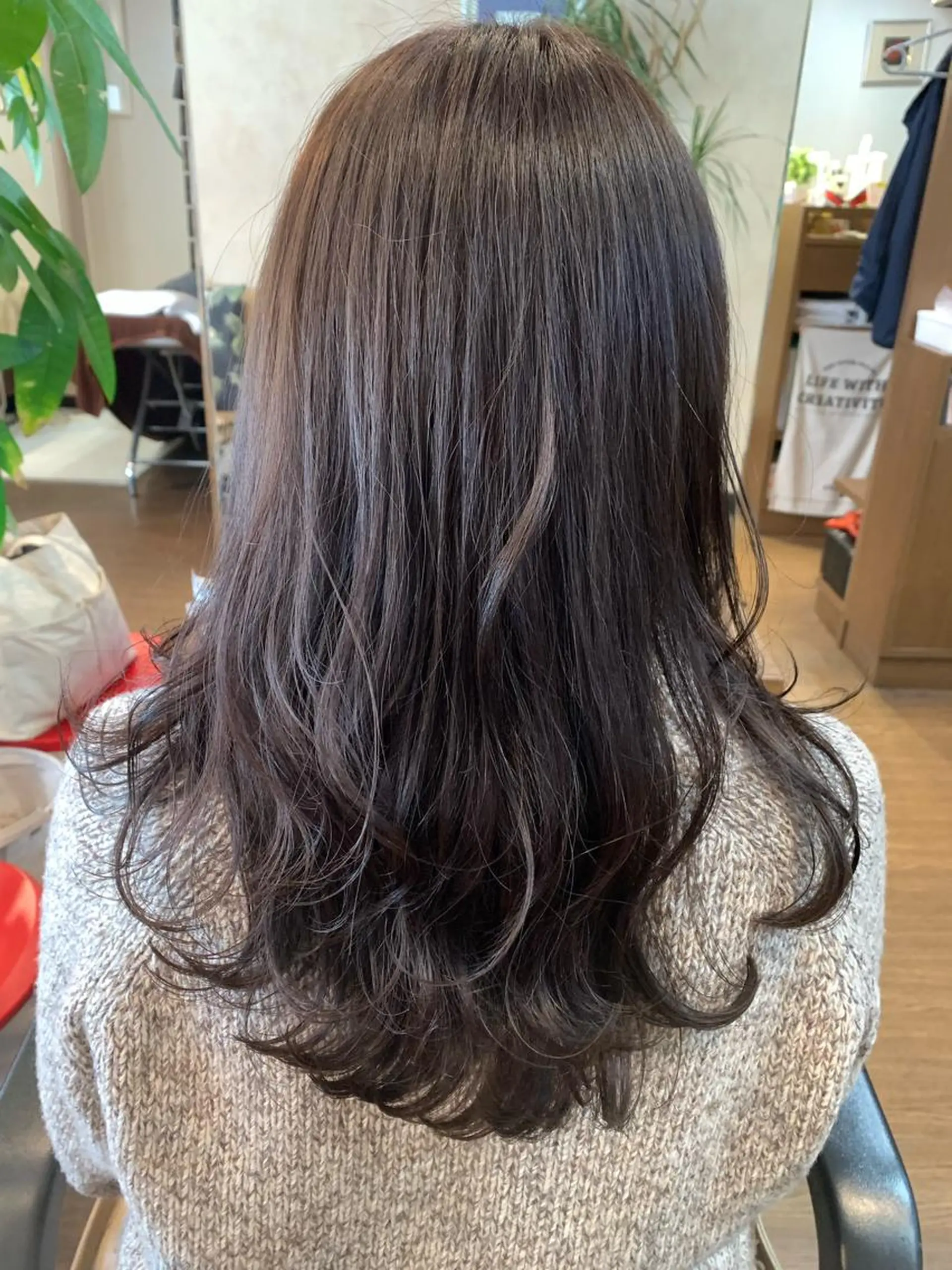 ロング カラー カット ヘアカラー coupe ciseauxのヘアスタイル