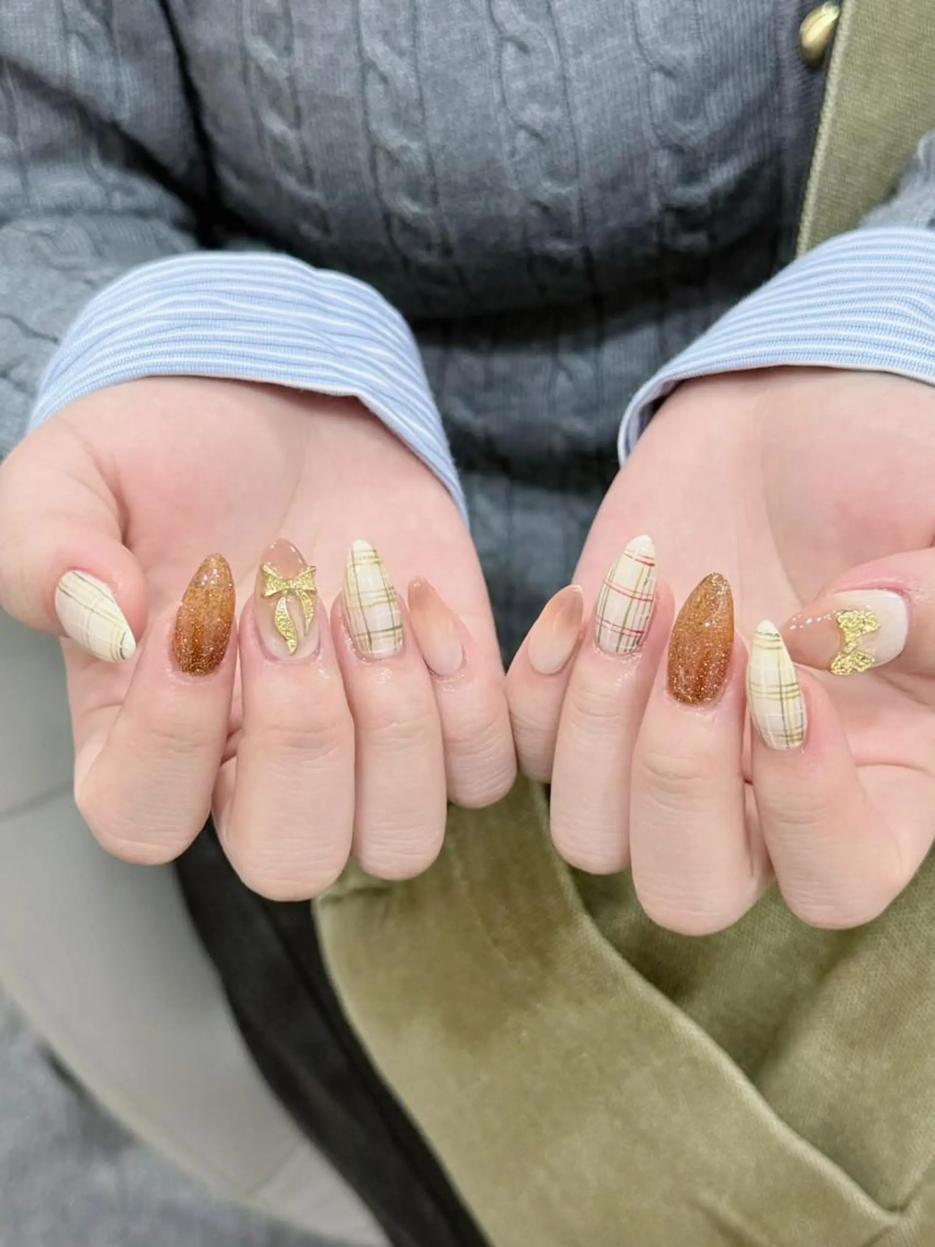 ネイル ボルドー チークネイル 長さ出し フレンチネイル ジェルネイル ハンドネイル Yuu🎀 Belle Nailのネイルデザイン