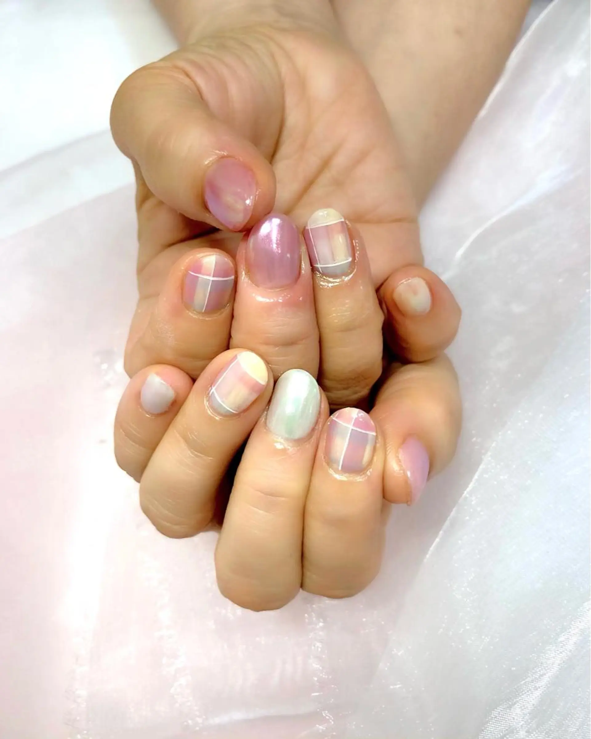 ネイル オーロラネイル 梅津 郁美のネイルデザイン