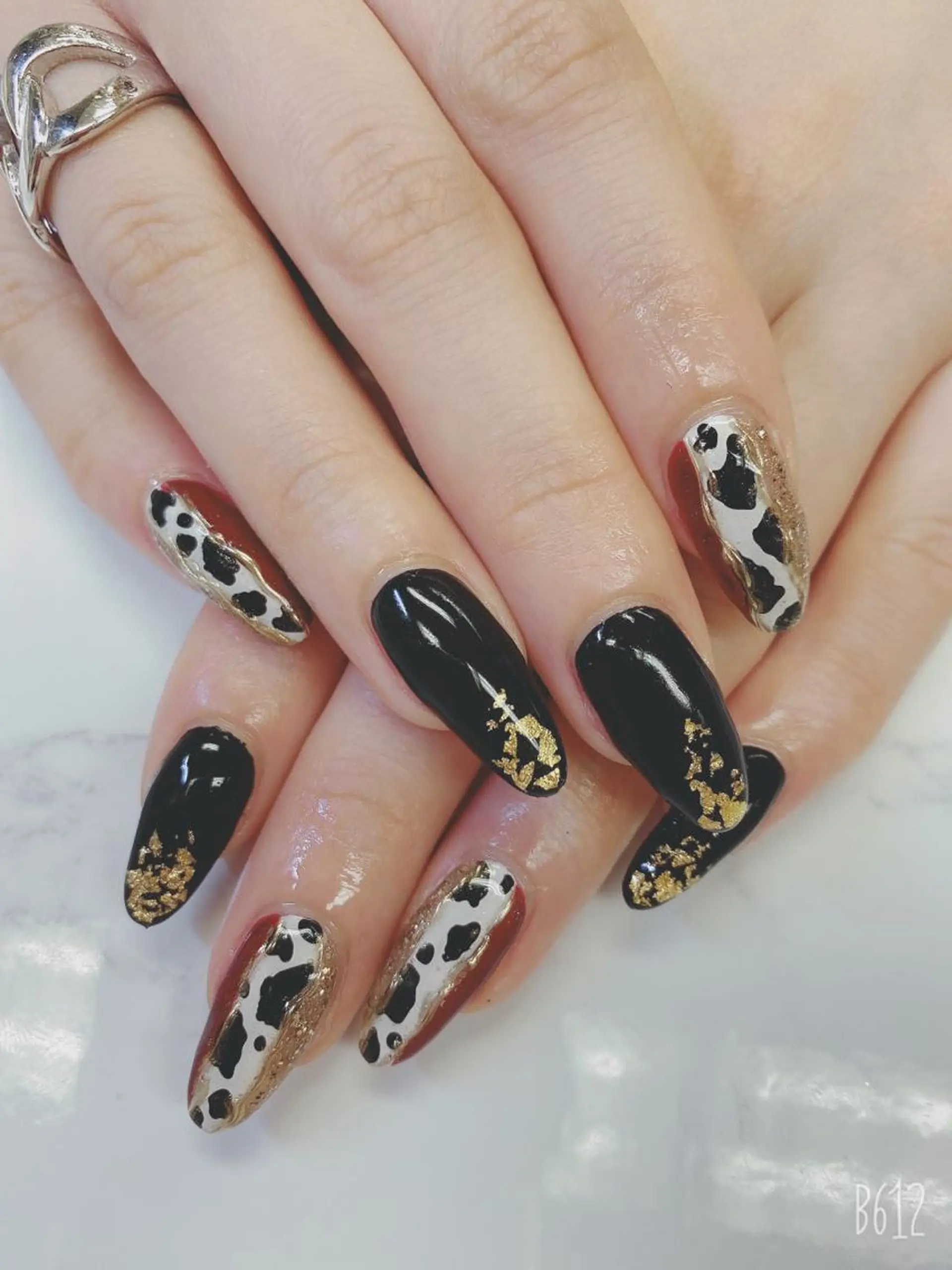 ミディアム ハンドネイル JNA認定講師🌸 RIEのネイルデザイン