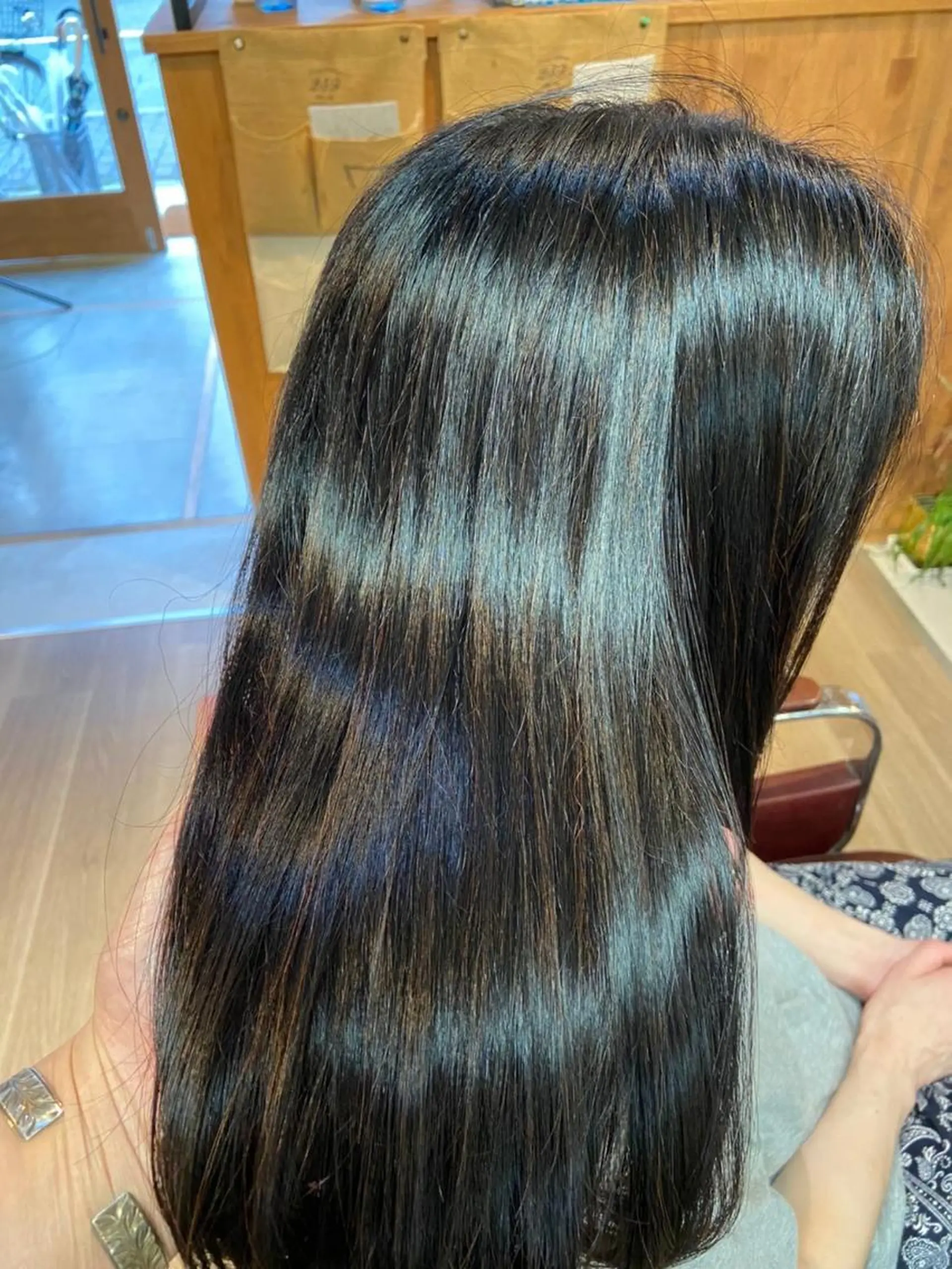 ロング カット chill out 南塚口本店のヘアスタイル