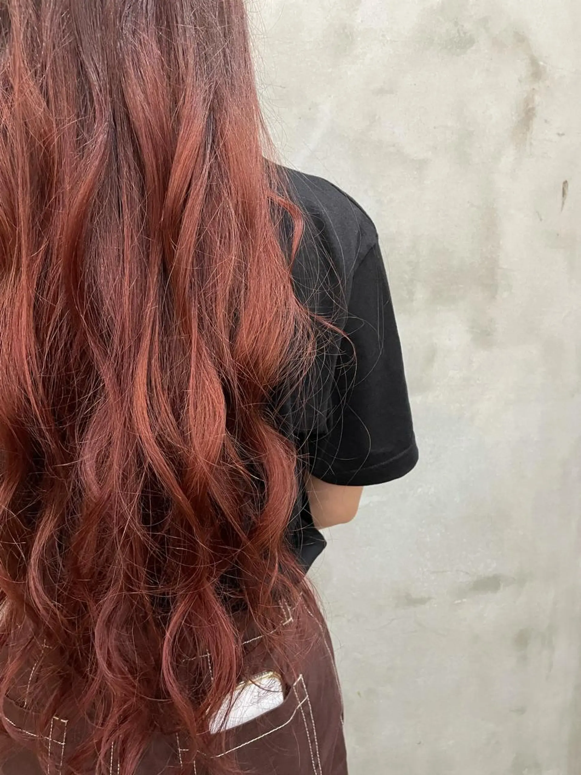 ロング カラー グラデーションカラー レッドカラー 【ピンク/韓国ヘア/ ヘアセット】亜海のヘアスタイル