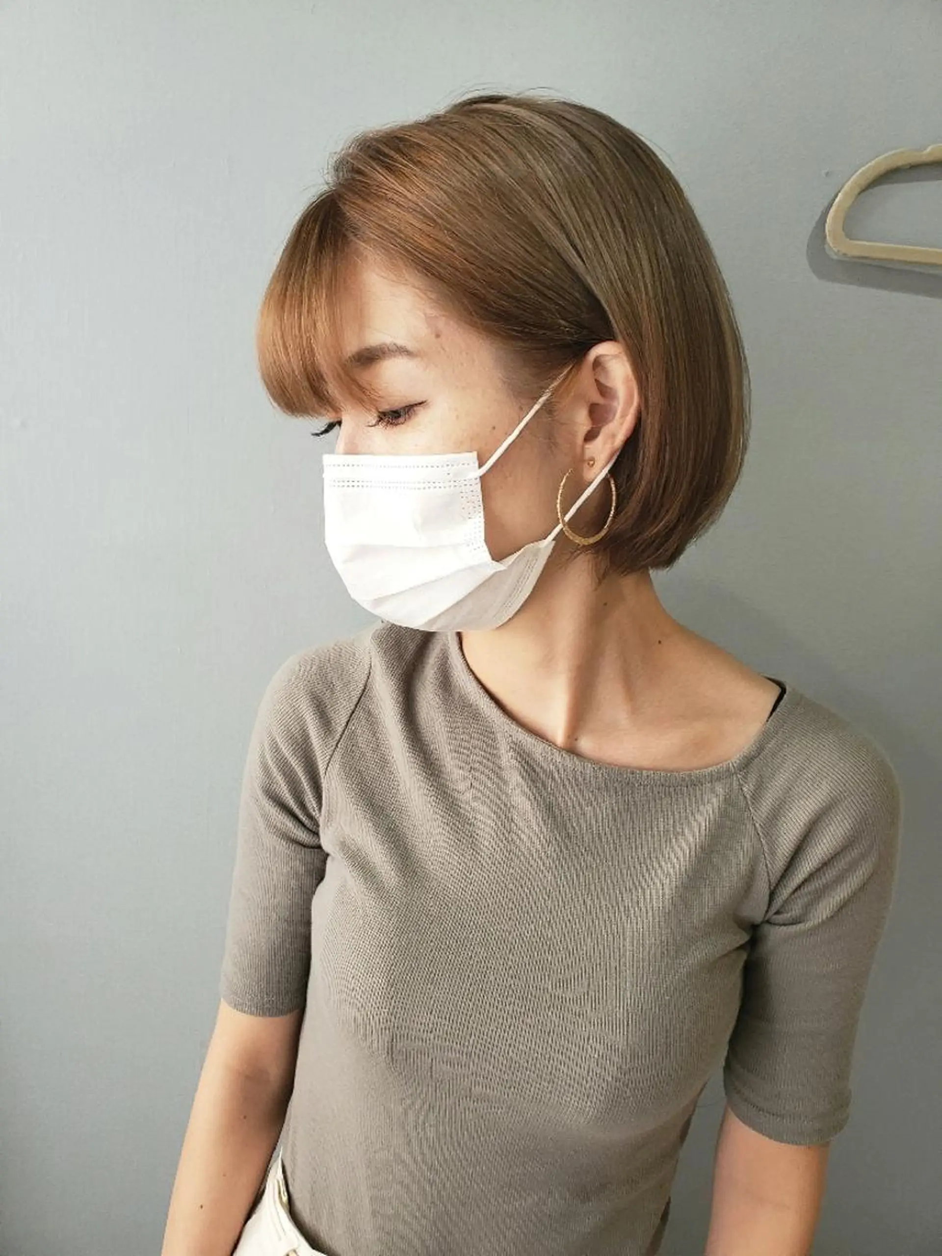 ショート カラー アッシュ ベージュカラー ブリーチ 難波/白髪ぼかし/ KAORIのヘアスタイル