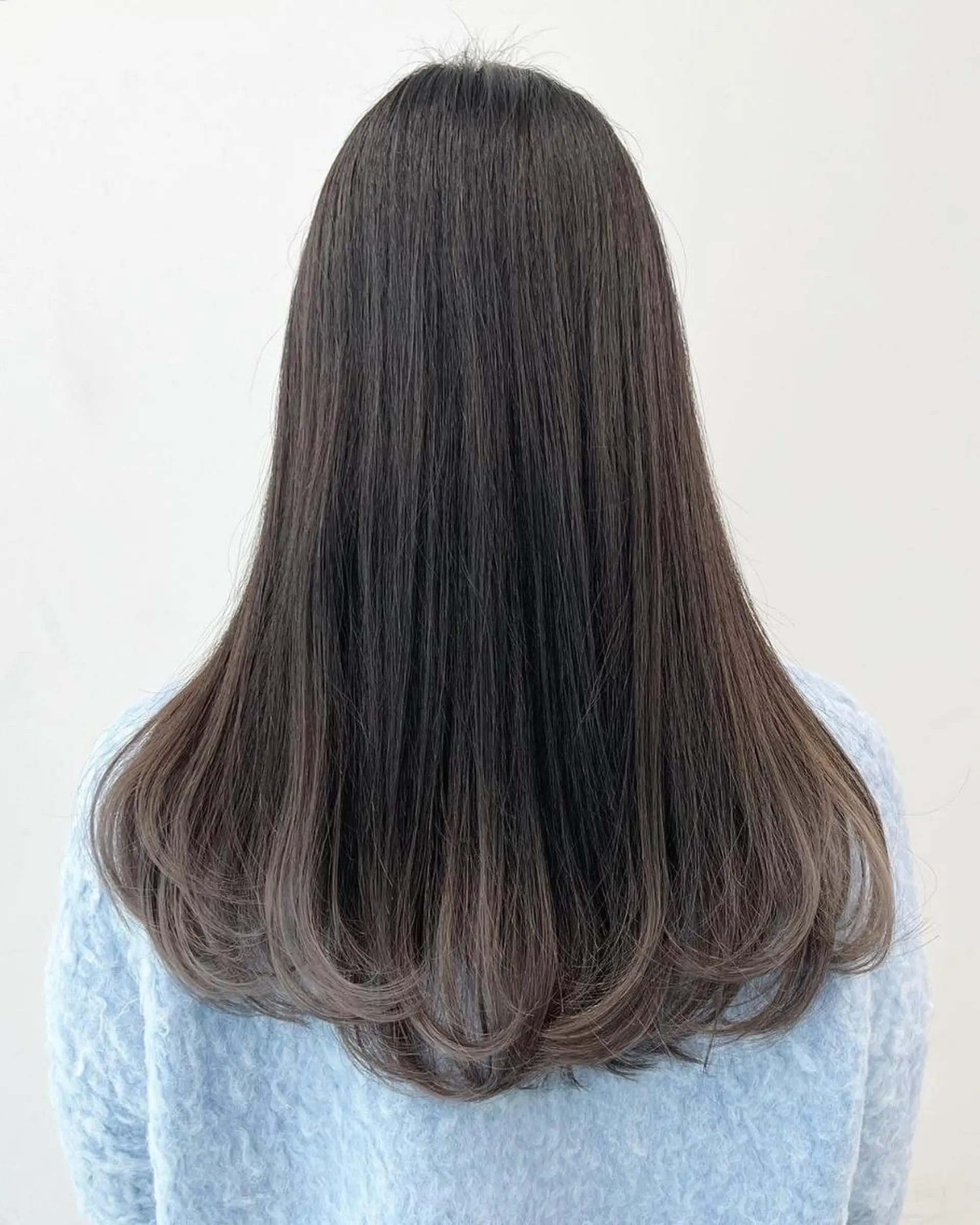 カラー アディクシーカラー アッシュ ブルーカラー ダークアッシュ グレージュ 【公式】amble luxe 中野のヘアスタイル