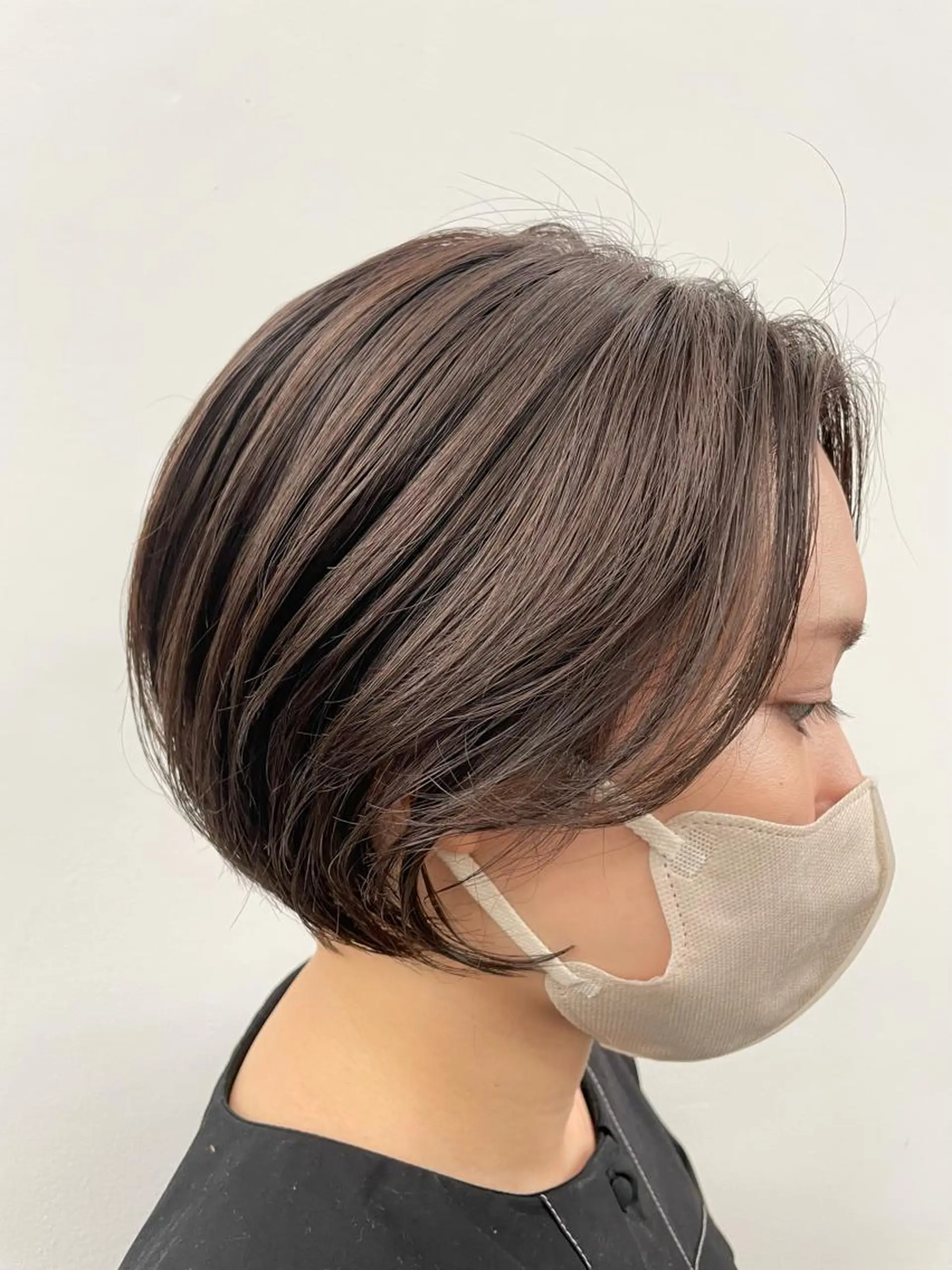 ショート カラー くびれヘア 斜めバング 髪質改善 シースルーバング 小顔カット 笠原 健人のヘアスタイル