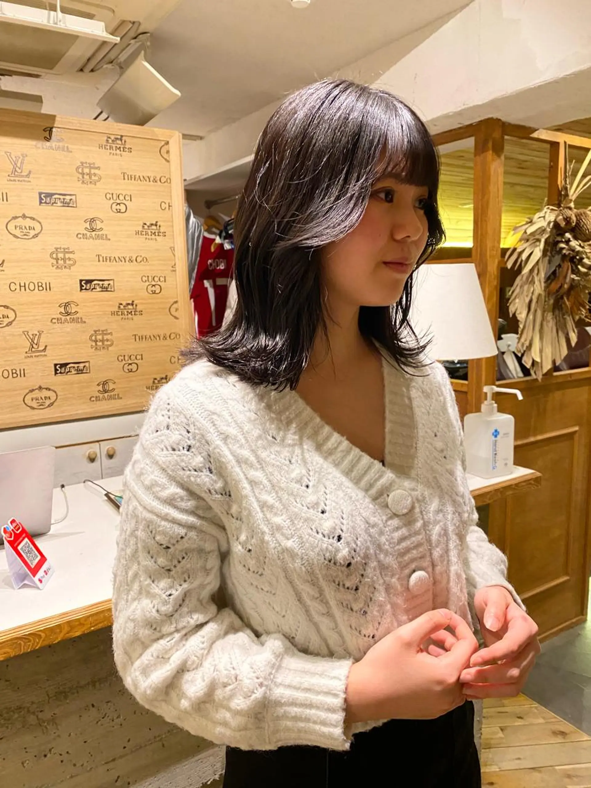 ミディアム カラー グレージュ くびれヘア 韓国風ヘア 吉田 光佑のヘアスタイル