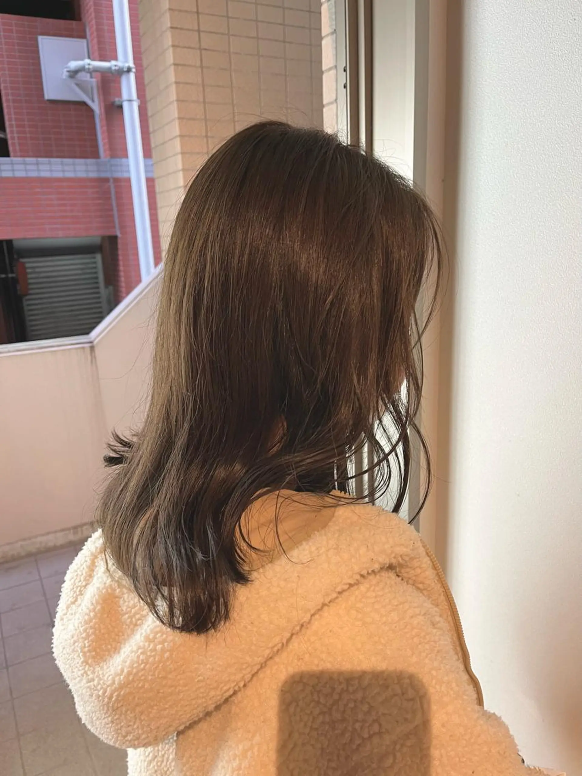 ミディアム カラー ヘアカラー トリートメント うしだ かおるのヘアスタイル