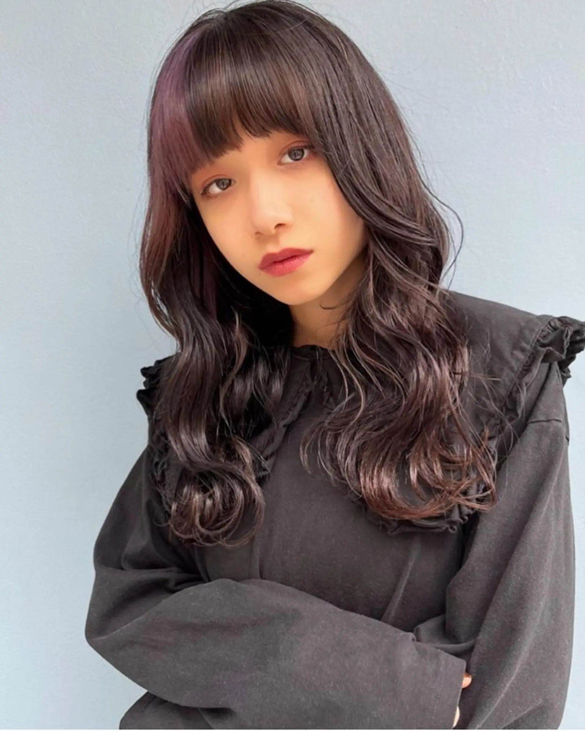 ミディアム カラー ヘアアレンジ デザインカラー ハイライトカラー インナーカラー パープルカラー くせ毛 韓国/髪質改善💘 櫻井かれんのヘアスタイル