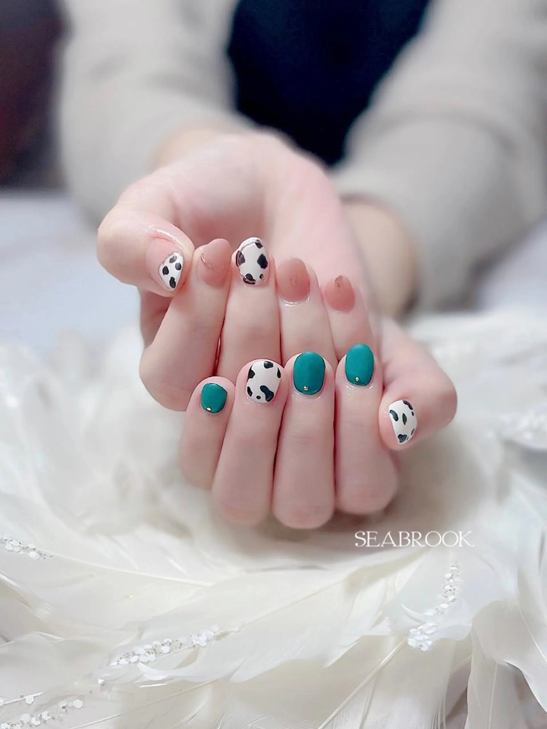 ネイル 鈴木 奈穂子のネイルデザイン