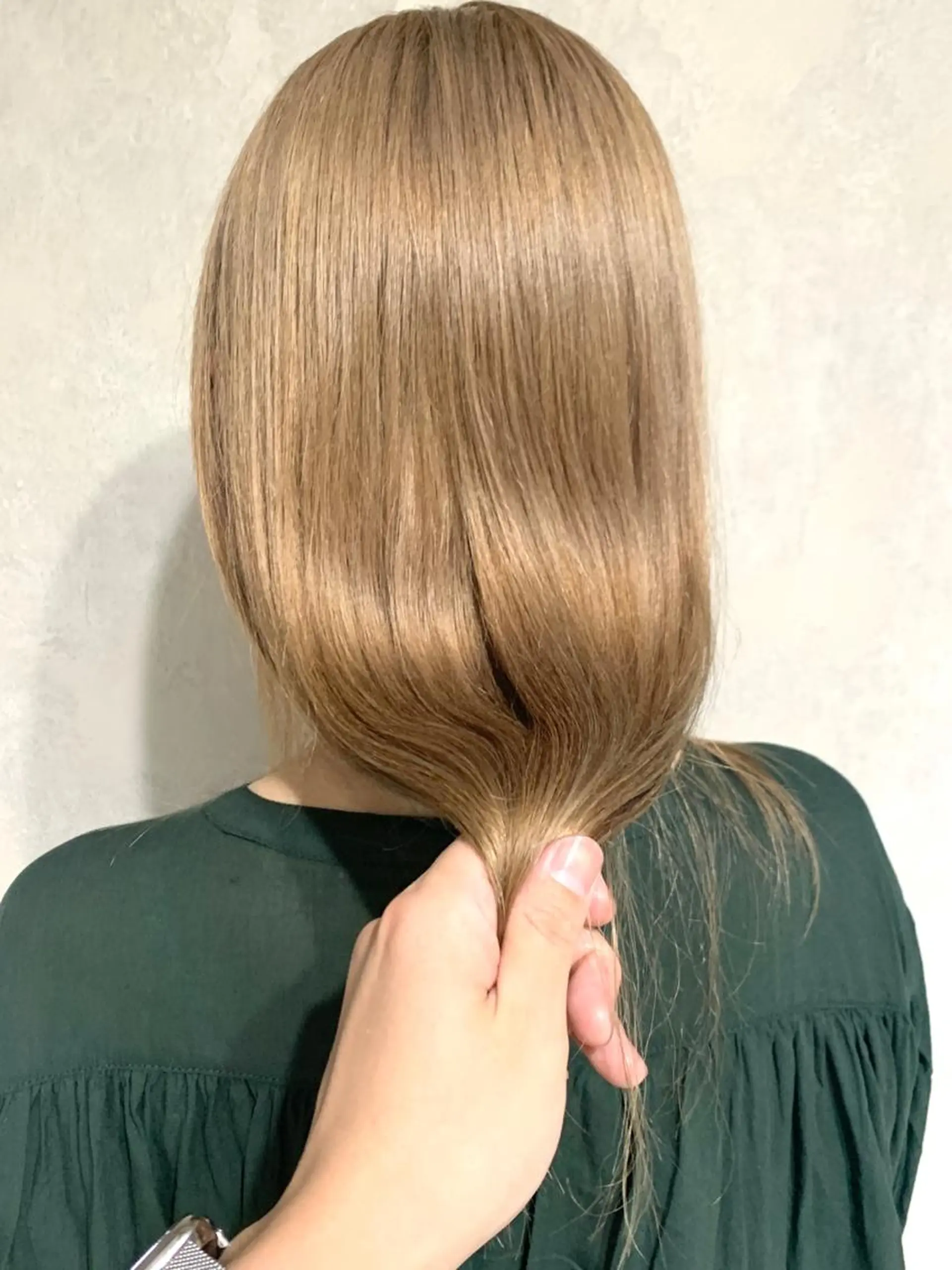 ロング カラー ブリーチ ケアブリーチ カット ヘアカラー トリートメント 岡崎勇人/レイヤー/ 韓国/ケラチンTRのヘアスタイル