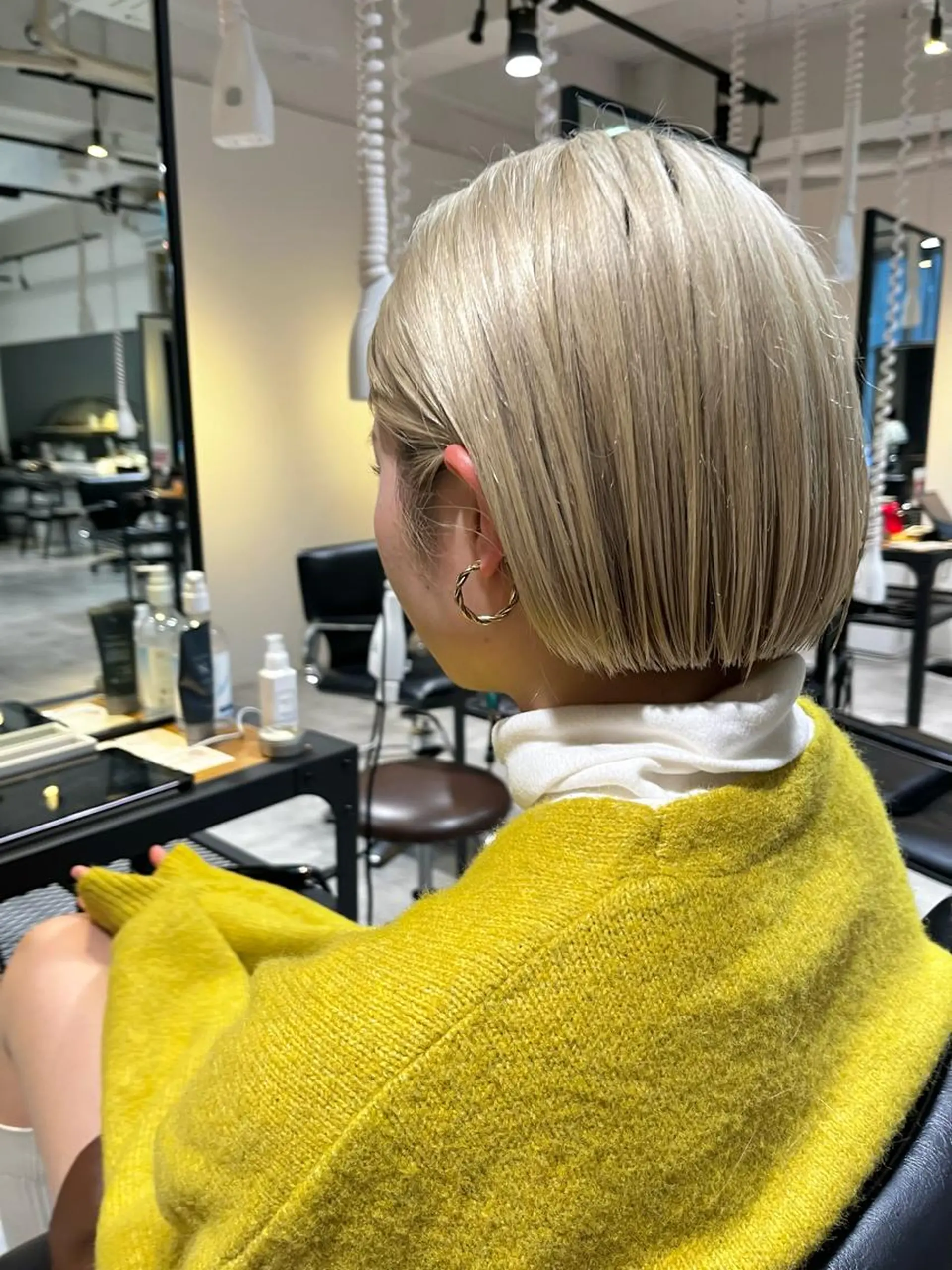 ショート ボブ GIEN 末吉 海斗のヘアスタイル