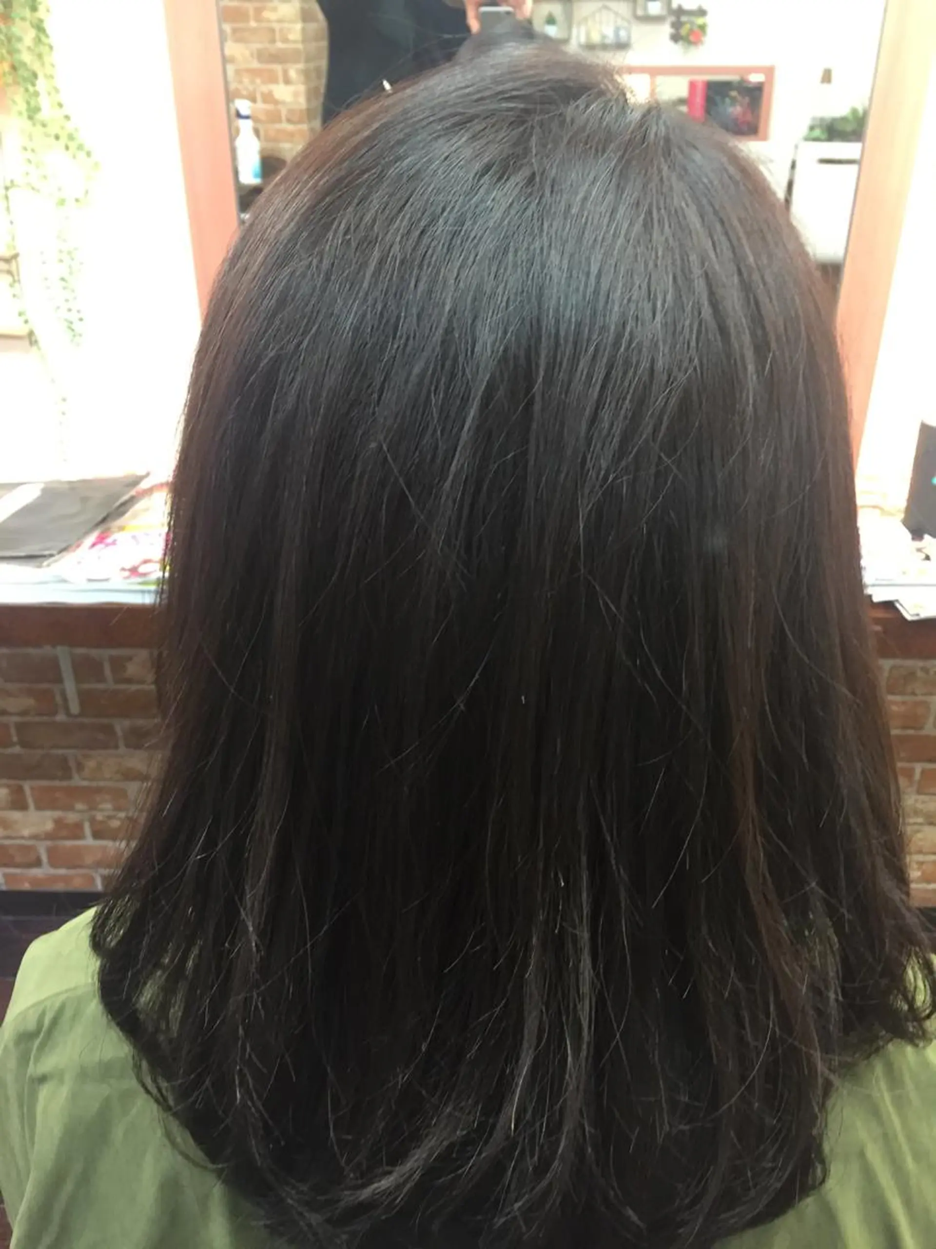 セミロング カラー パーマ 桧山 真のヘアスタイル