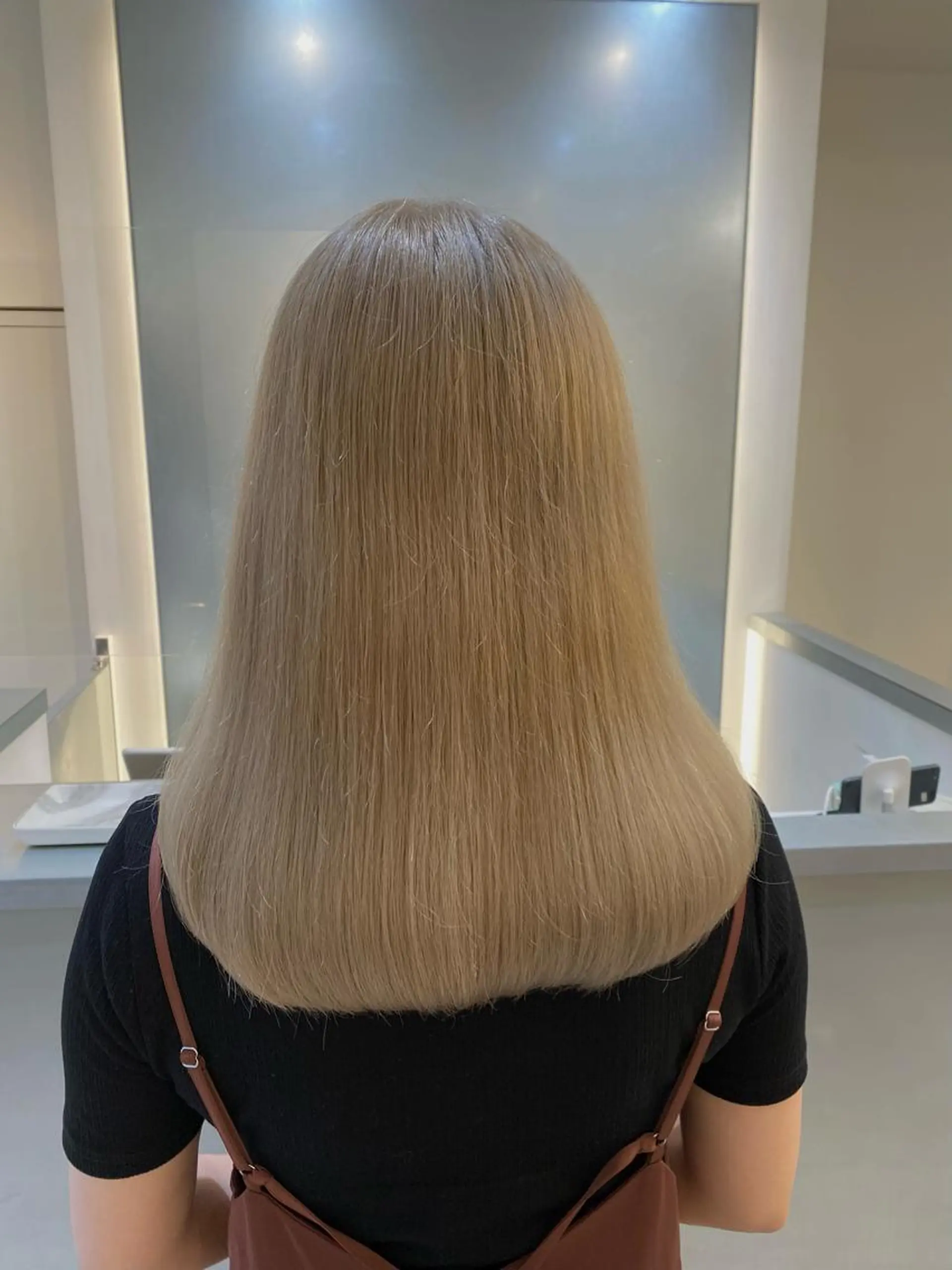 セミロング カラー 中村 かおりのヘアスタイル