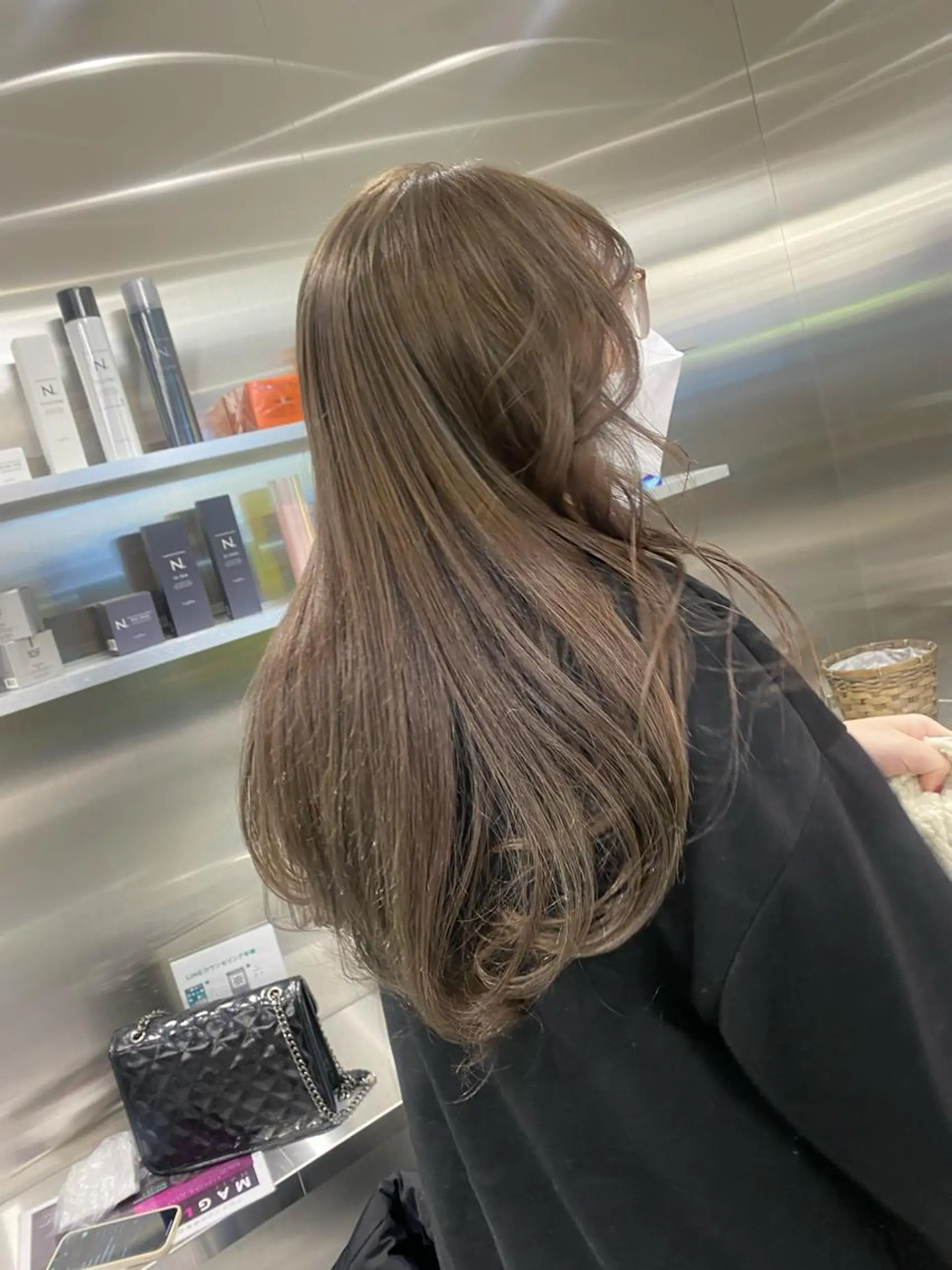 ロング ヘアカラー 透け感ベージュ /ミハルのヘアスタイル