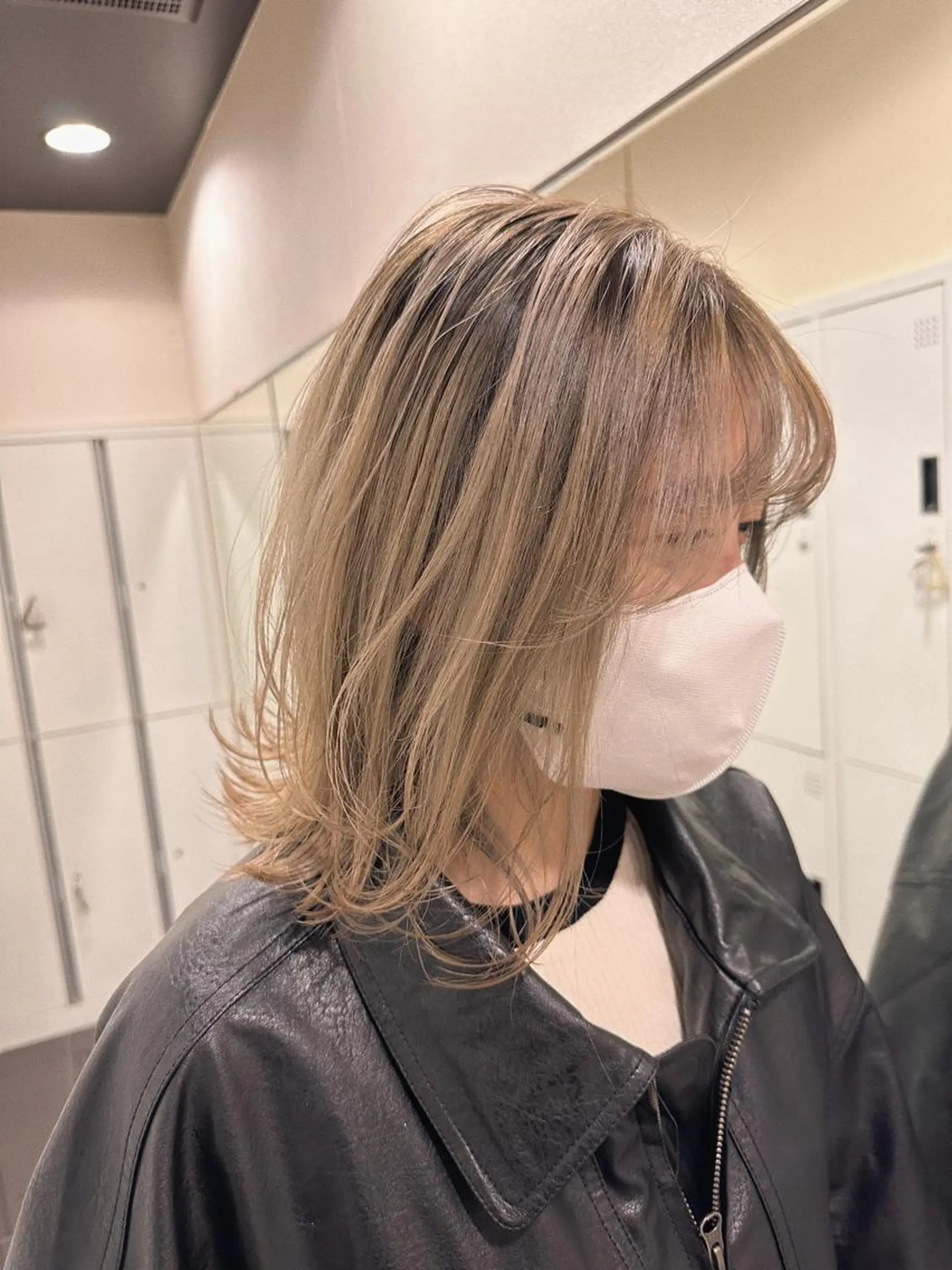 ミディアム カラー ブリーチカラー/ベー ジュ/Hono🦖のヘアスタイル