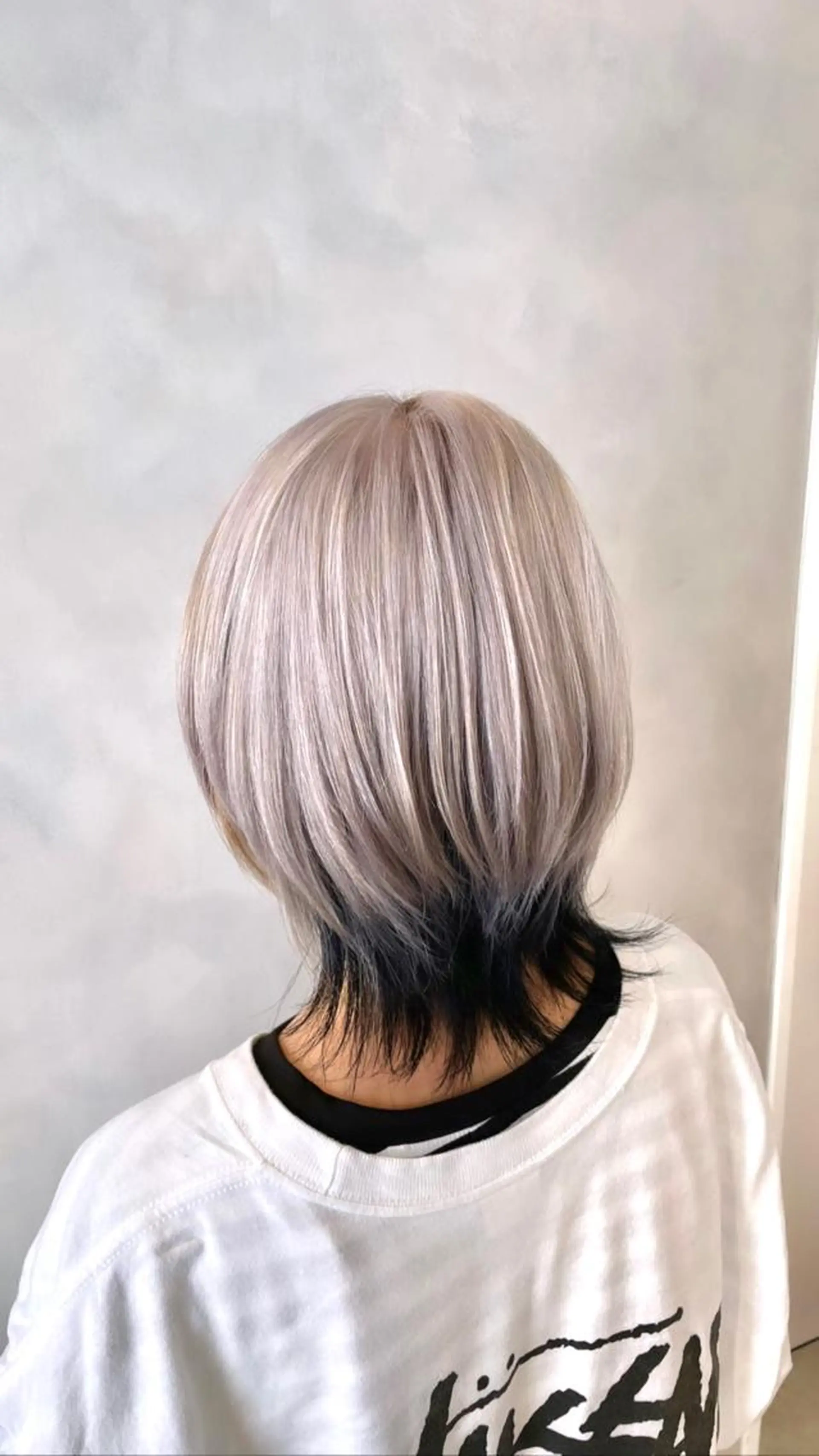 ショート カラー デザインカラー インナーカラー ショートヘア ウルフカット ヘアカラー トリートメント 🔷ダブルカラーハイ トーン🔷櫻井走のヘアスタイル