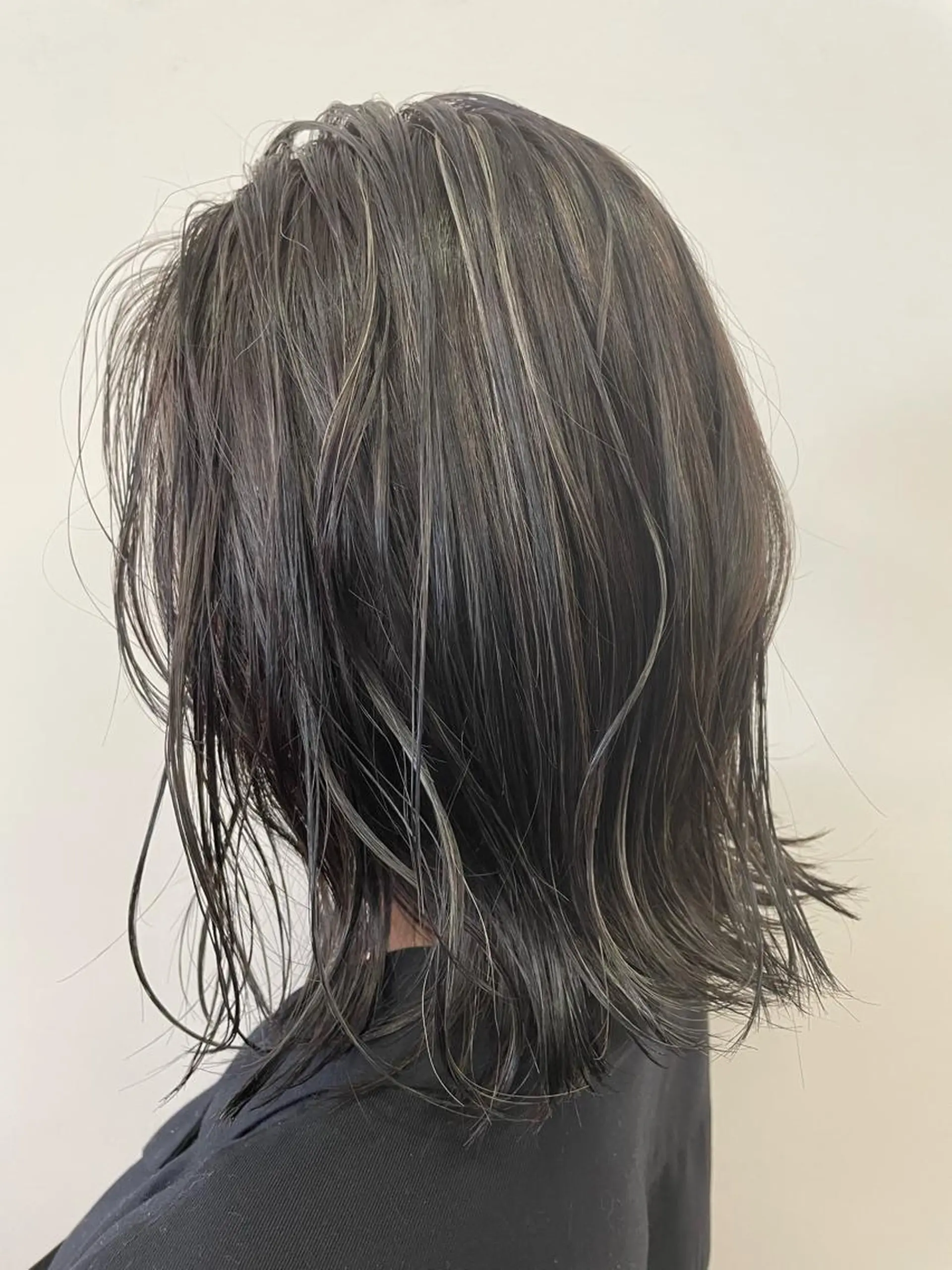 ミディアム 1/f hair space所属・河口 友里のヘアスタイル