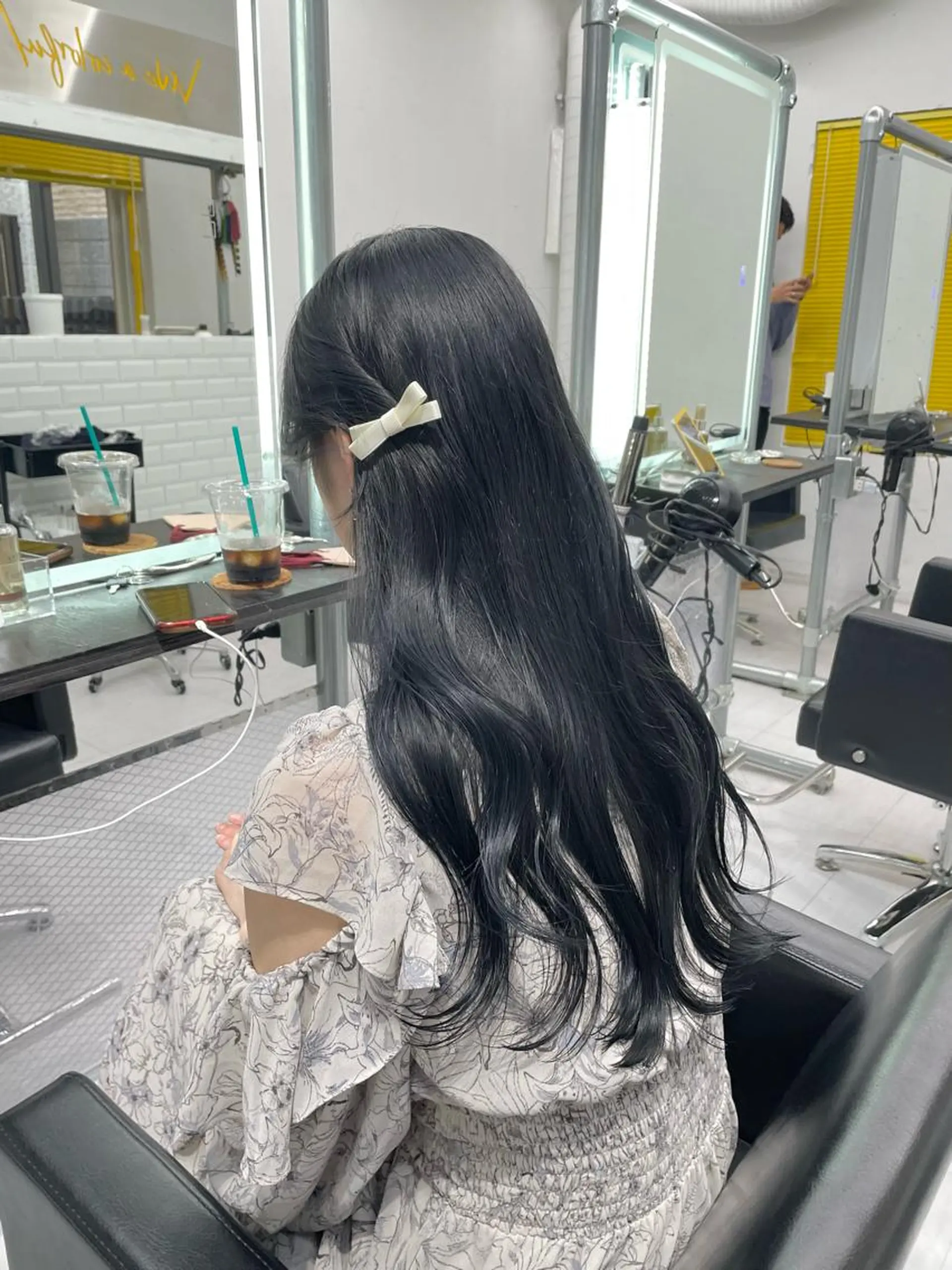 ロング アッシュ チョコレートブラウン ピンクブラウン 顔まわりレイヤー 学生 当日予約大歓迎💕/ Chisatoのその他イメージ