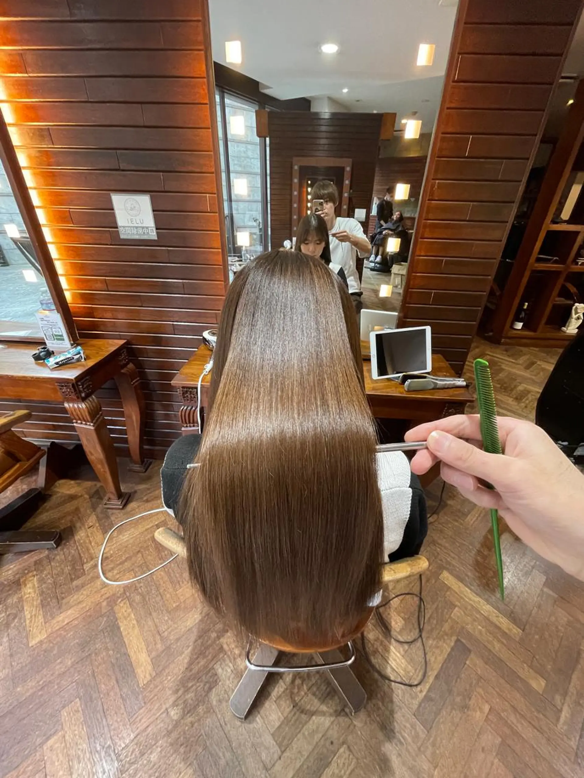 セミロング 酸性ストレート stylist YUTOのヘアスタイル