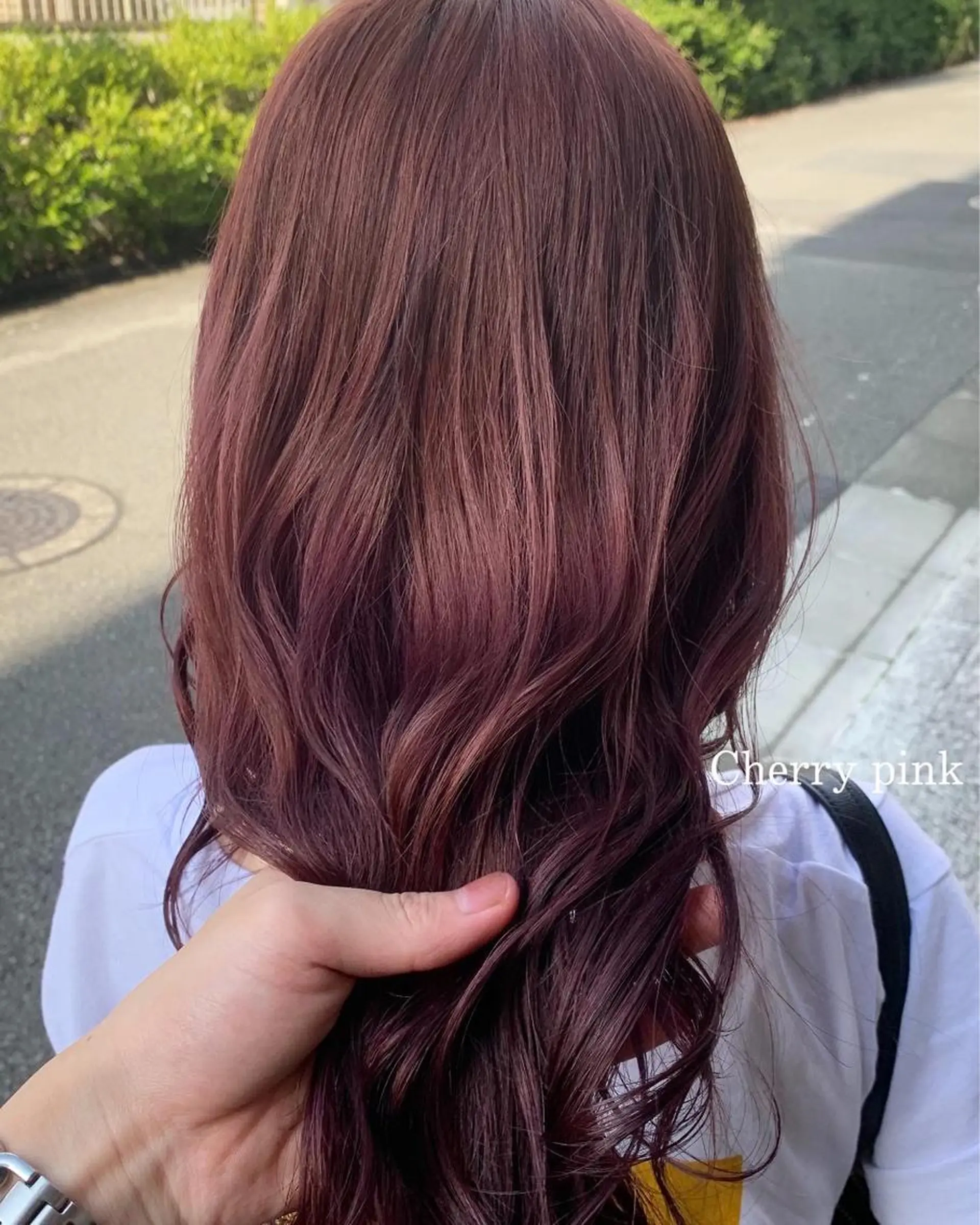 ロング カラー ブリーチ ピンクカラー 🌈re-room EIKI🇰🇷のヘアスタイル