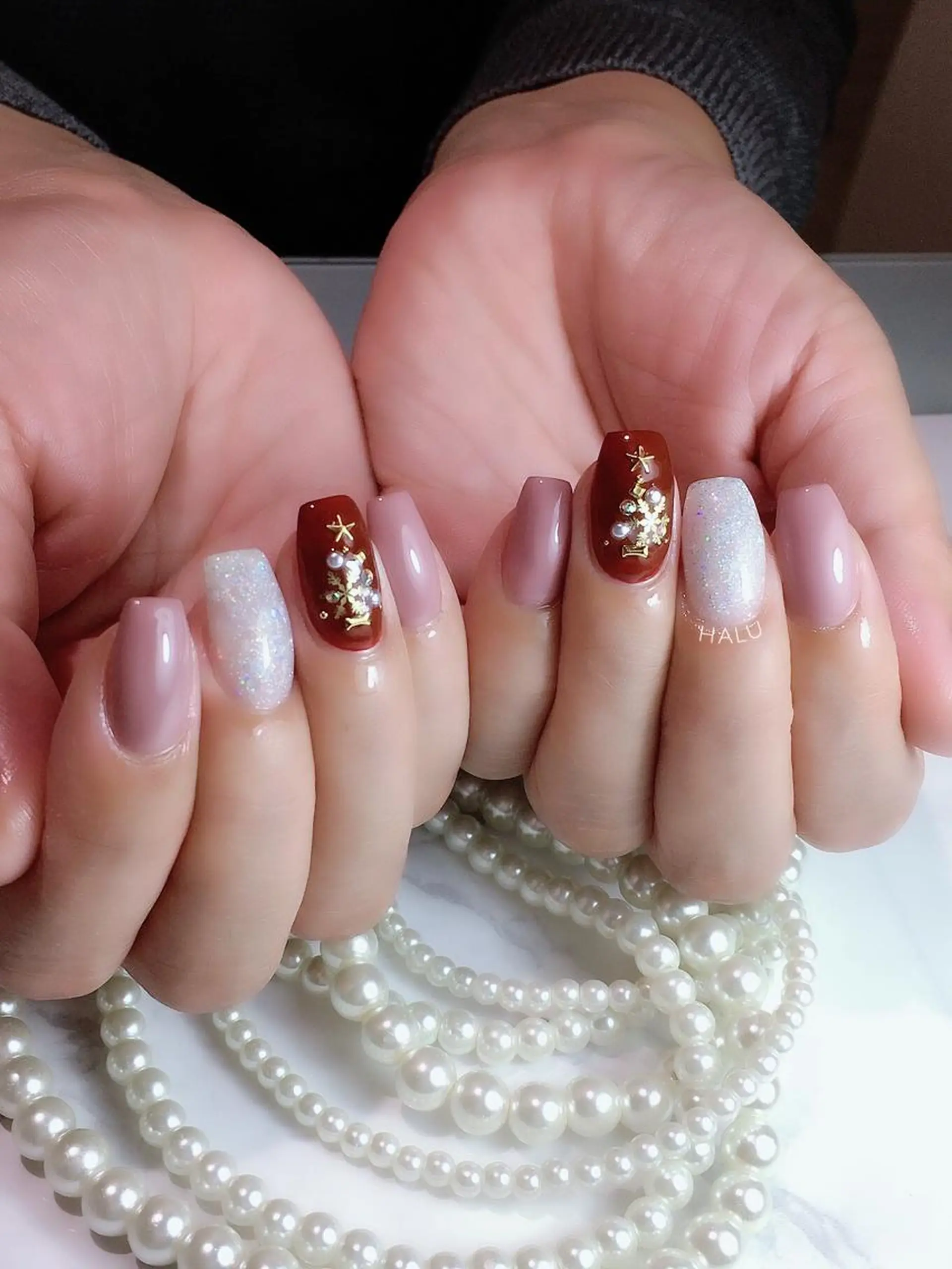 ネイル キラキラネイル 冬ネイル クリスマス HALU ハルのネイルデザイン
