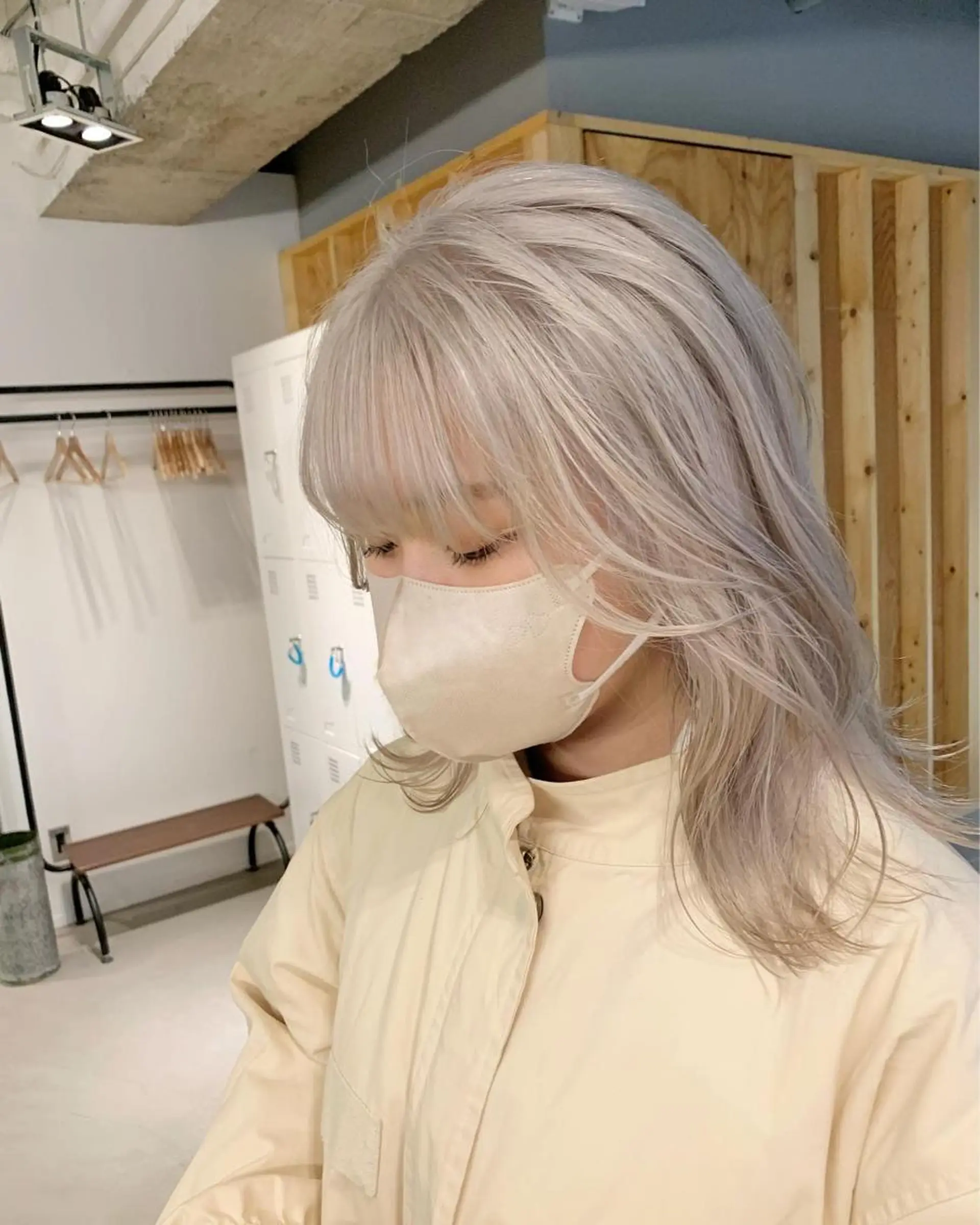 ミディアム カラー ショートボブ ベージュカラー ブリーチ ハイトーンカラー インナーカラー tension 【テンション】のヘアスタイル