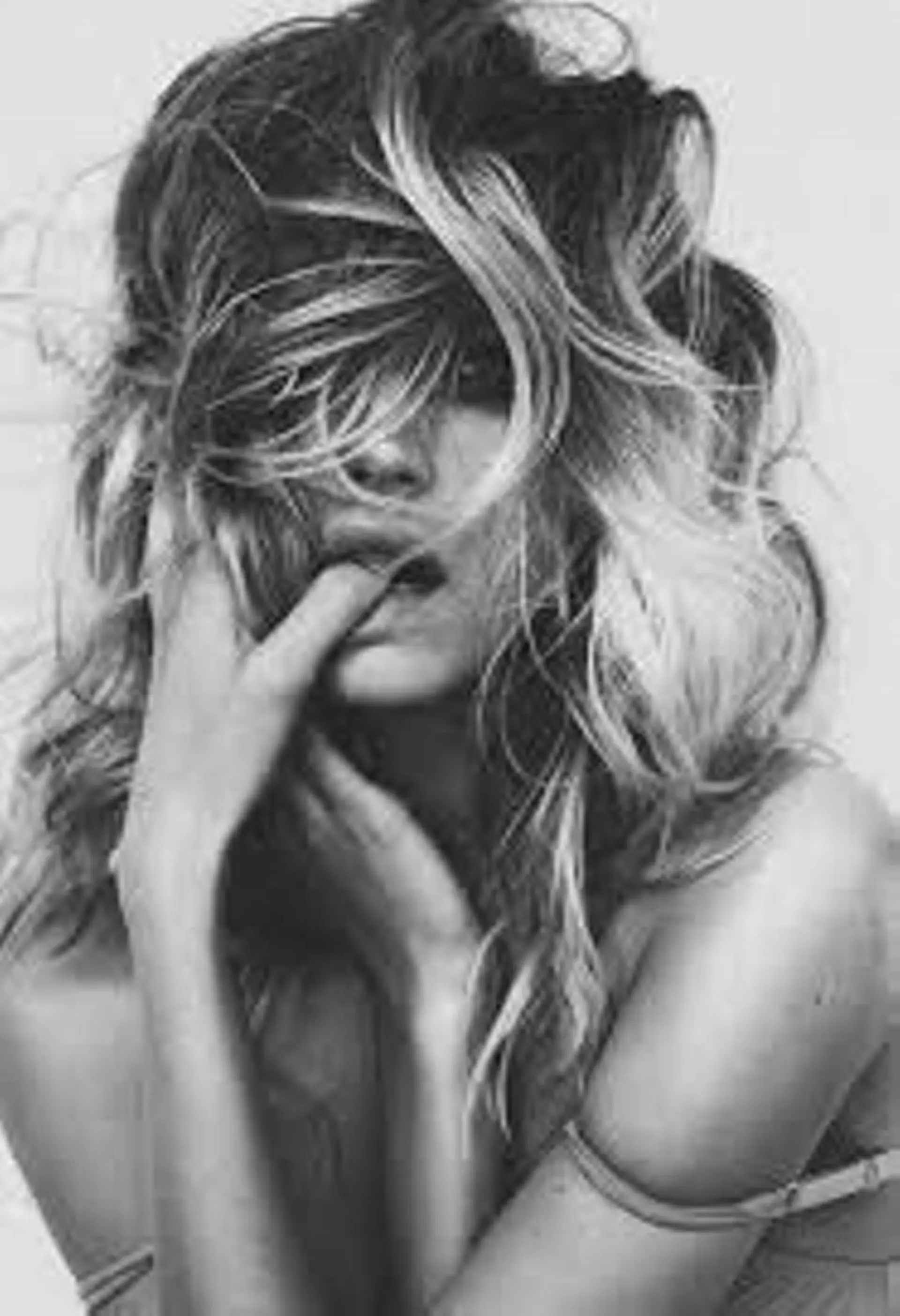 エステ É LINDA所属・E LINDAのネイルデザイン