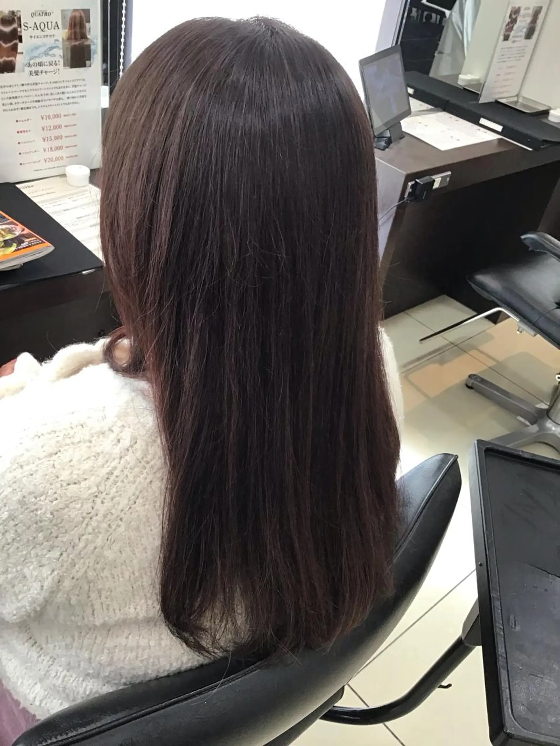 ロング OPERA 赤塚のヘアスタイル