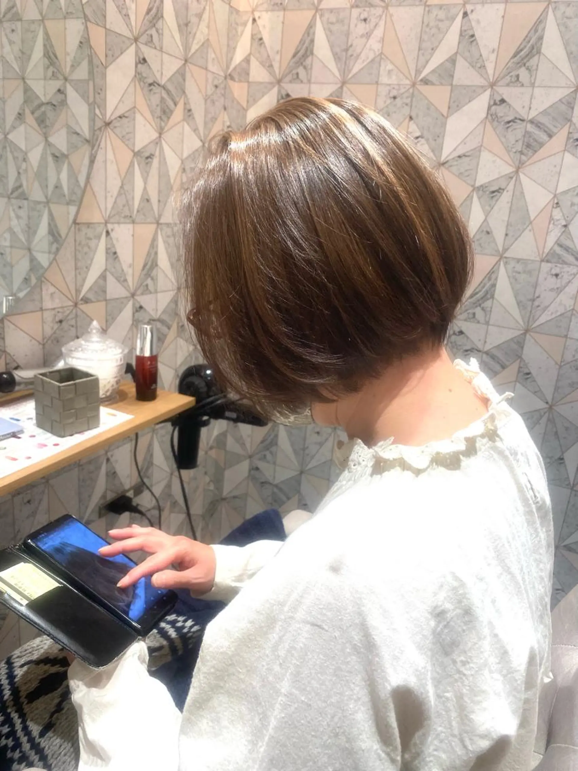 ミディアム カラー ブリーチ ハイライトカラー ハイライト カット ヘアカラー トリートメント 谷合 貴志のヘアスタイル