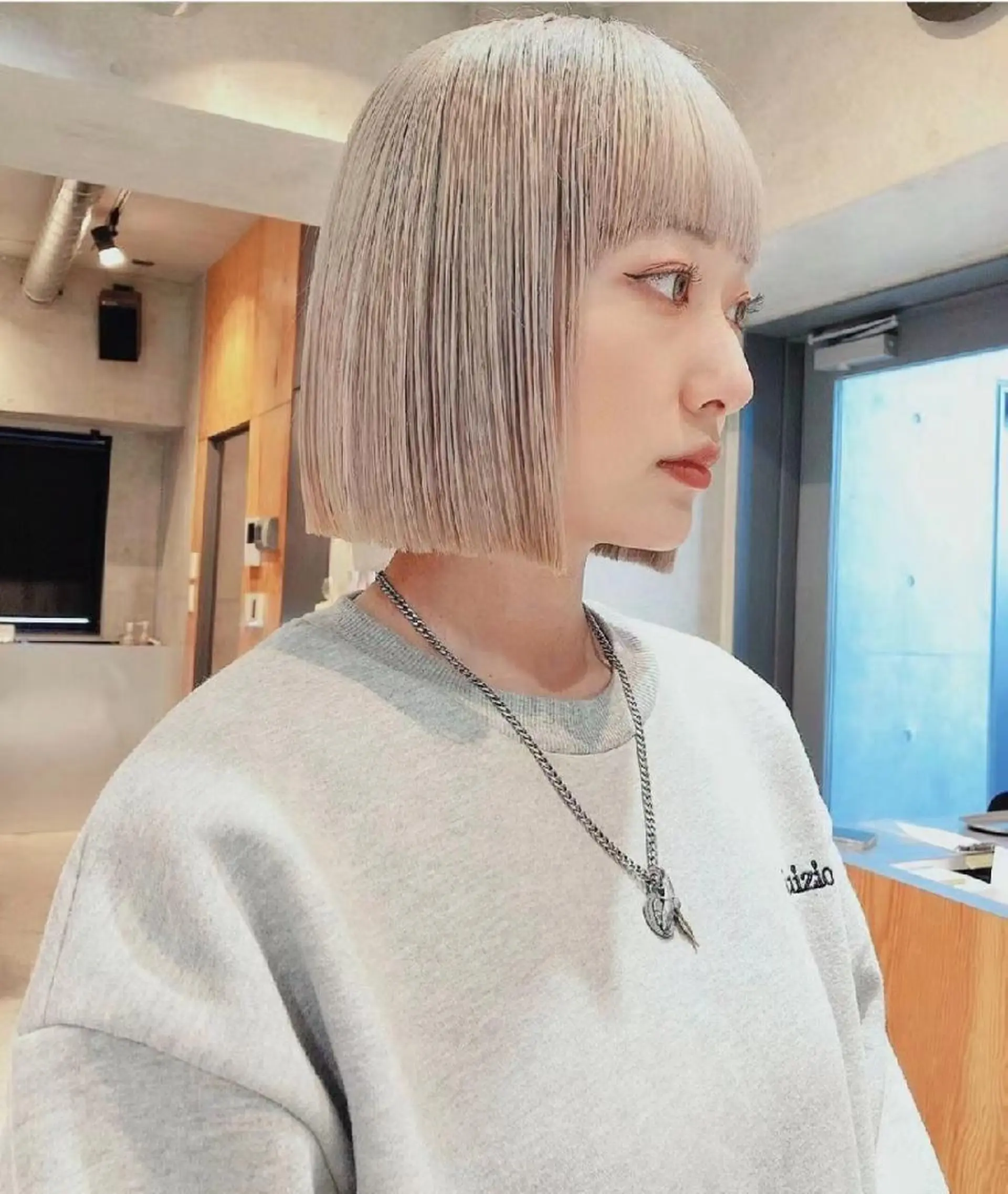 ショート カラー u hair所属・こばやし ももこのヘアスタイル