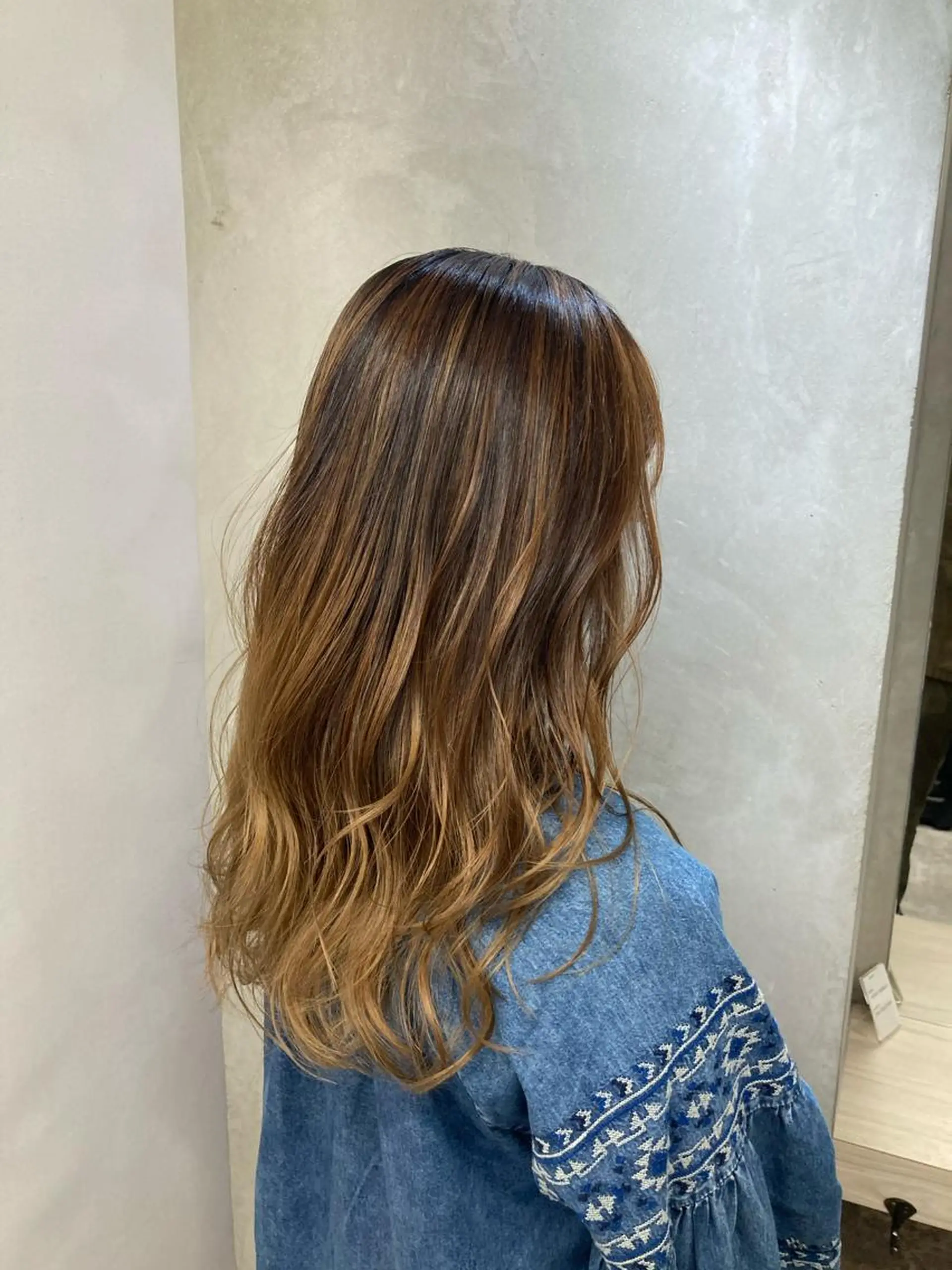 セミロング カラー ヘアカラー ブリーチ&似合せボブ 田中寛十のヘアスタイル