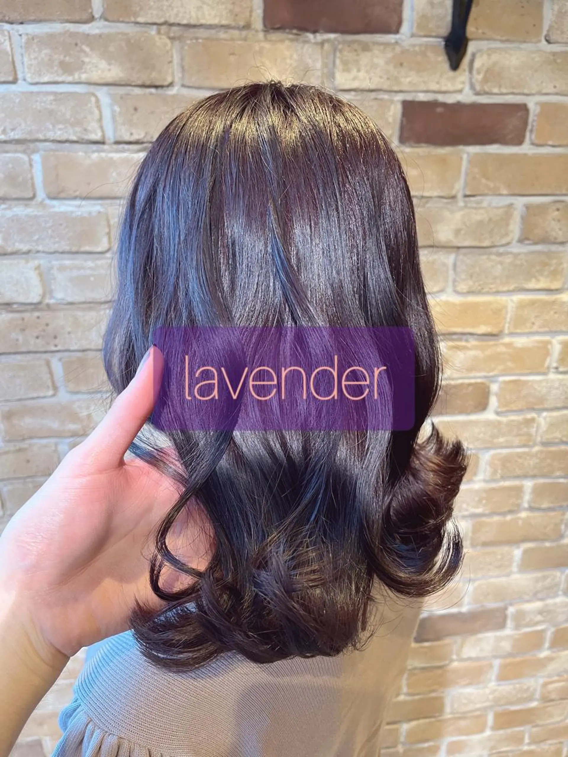 ミディアム カット ヘアカラー 🧡ミルクティー/ レイヤー🧡ショウナのヘアスタイル