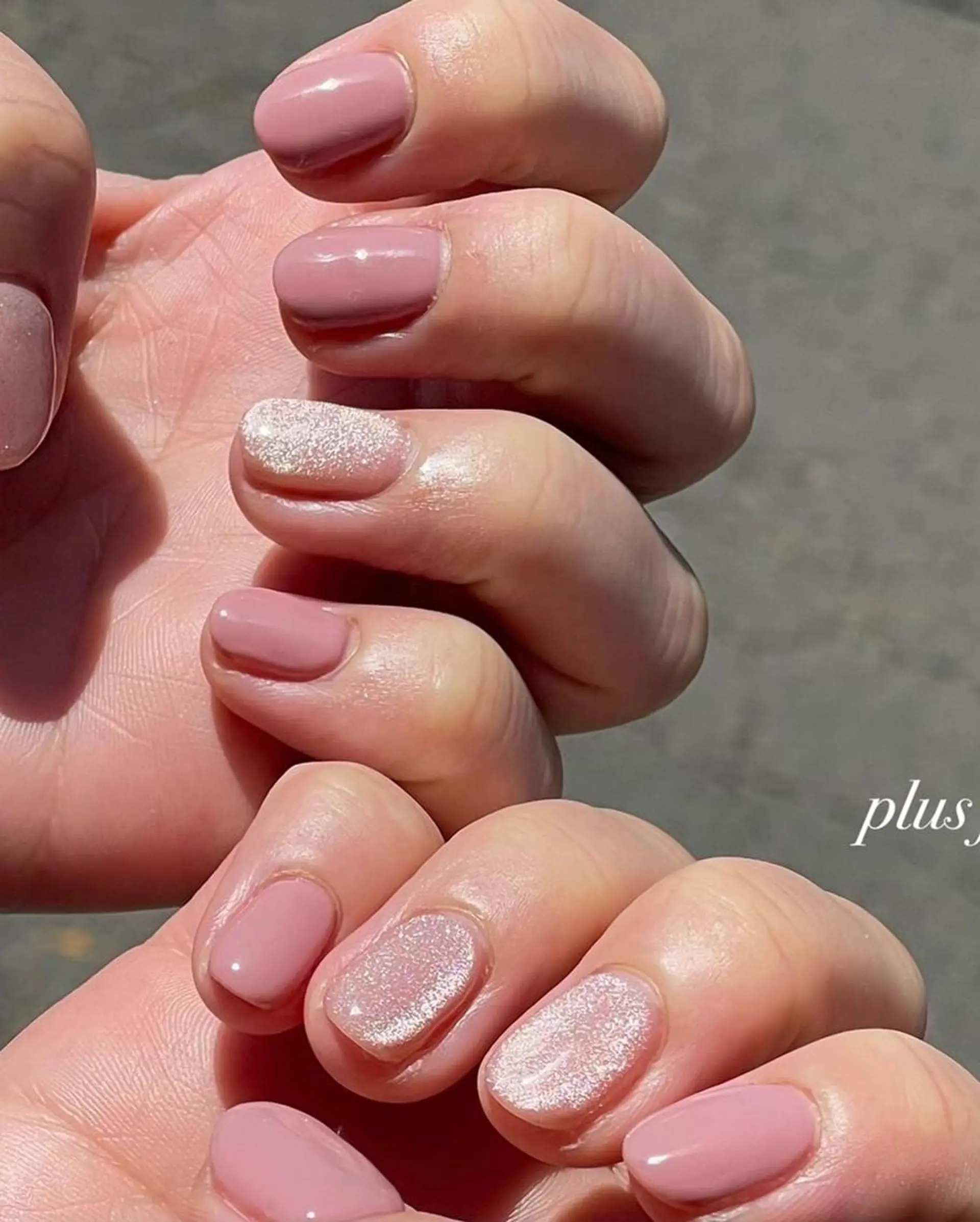 セミロング 加藤 実穂のヘアスタイル