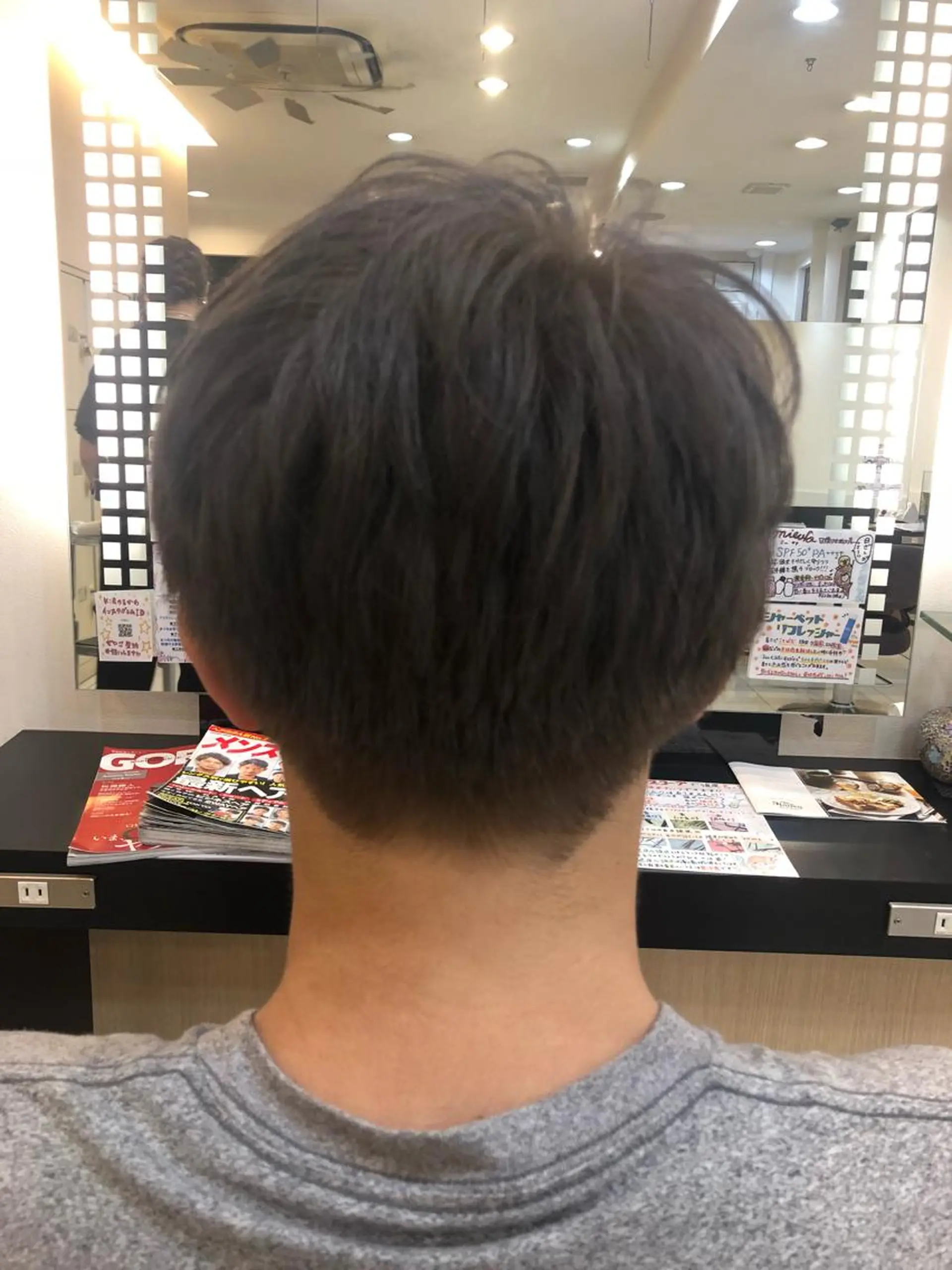 ショート カラー メンズ カット ヘアカラー 内田温子大人女性 ハイライト、ボブのヘアスタイル