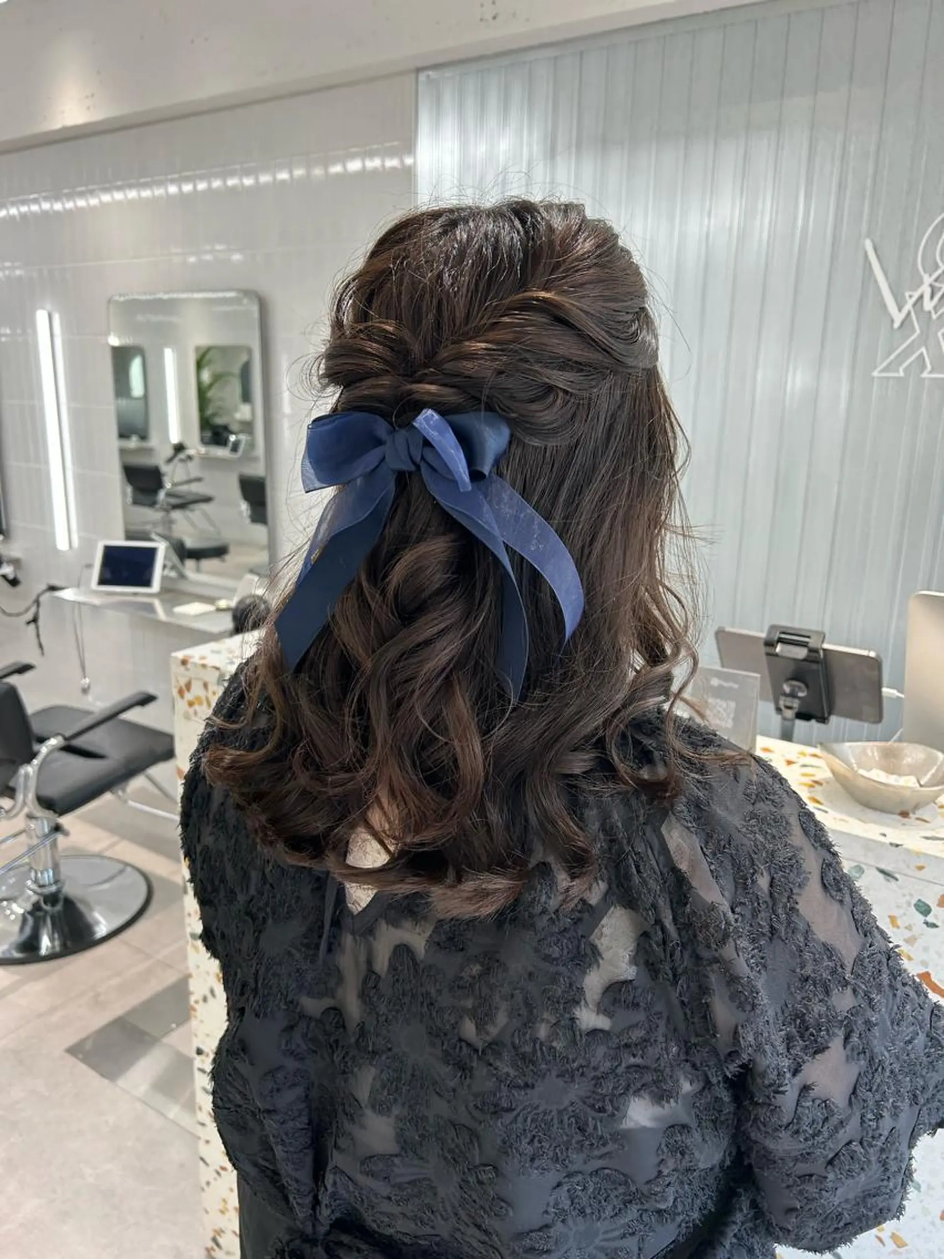 セミロング 卒業式ヘアセット🎀 ヘアアレンジのヘアスタイル