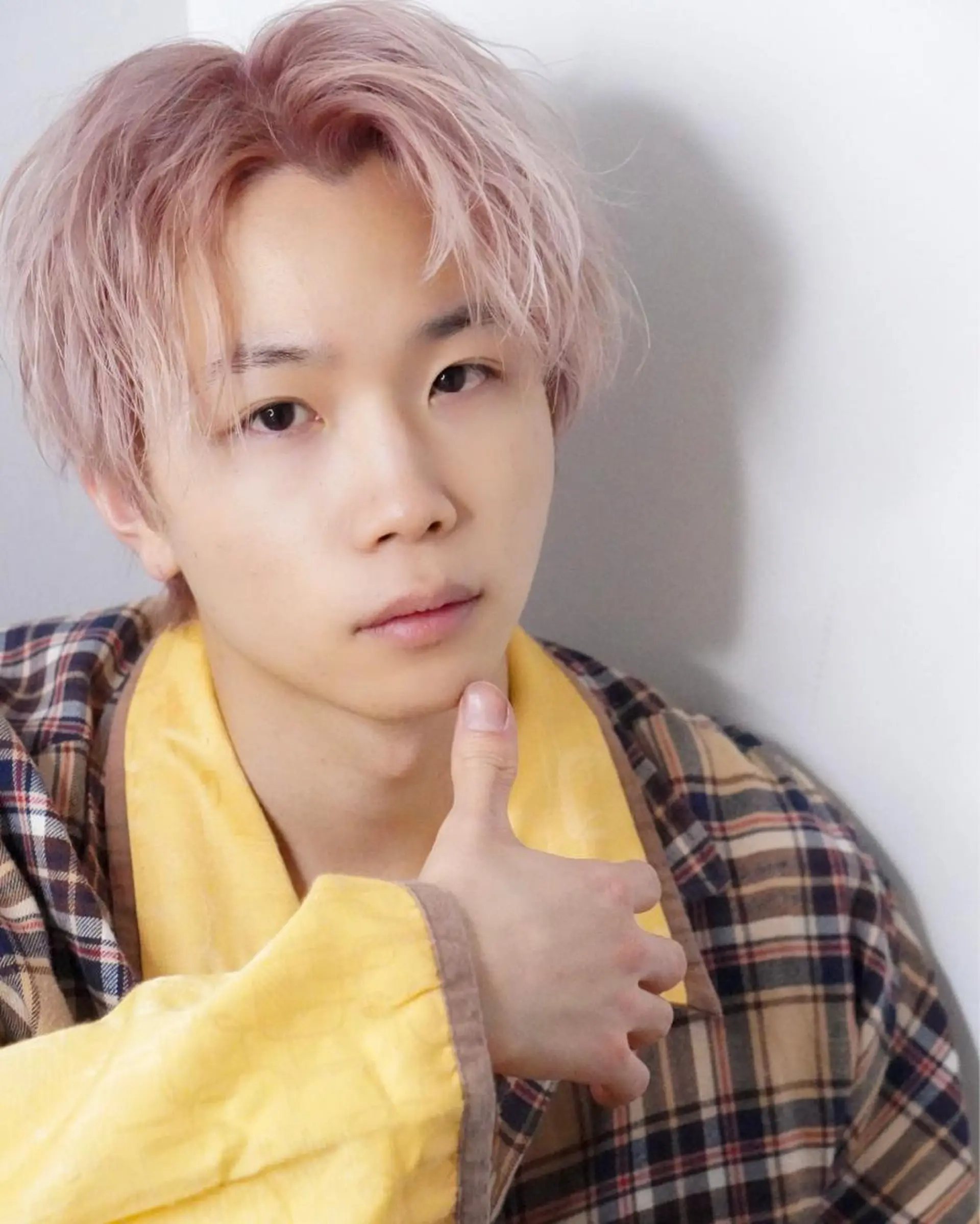 ミディアム カラー メンズ ピンクカラー ヘアカラー ヘアセット I-LAND 【アイランド】所属・【メンズパーマ】 I-LANDのヘアスタイル