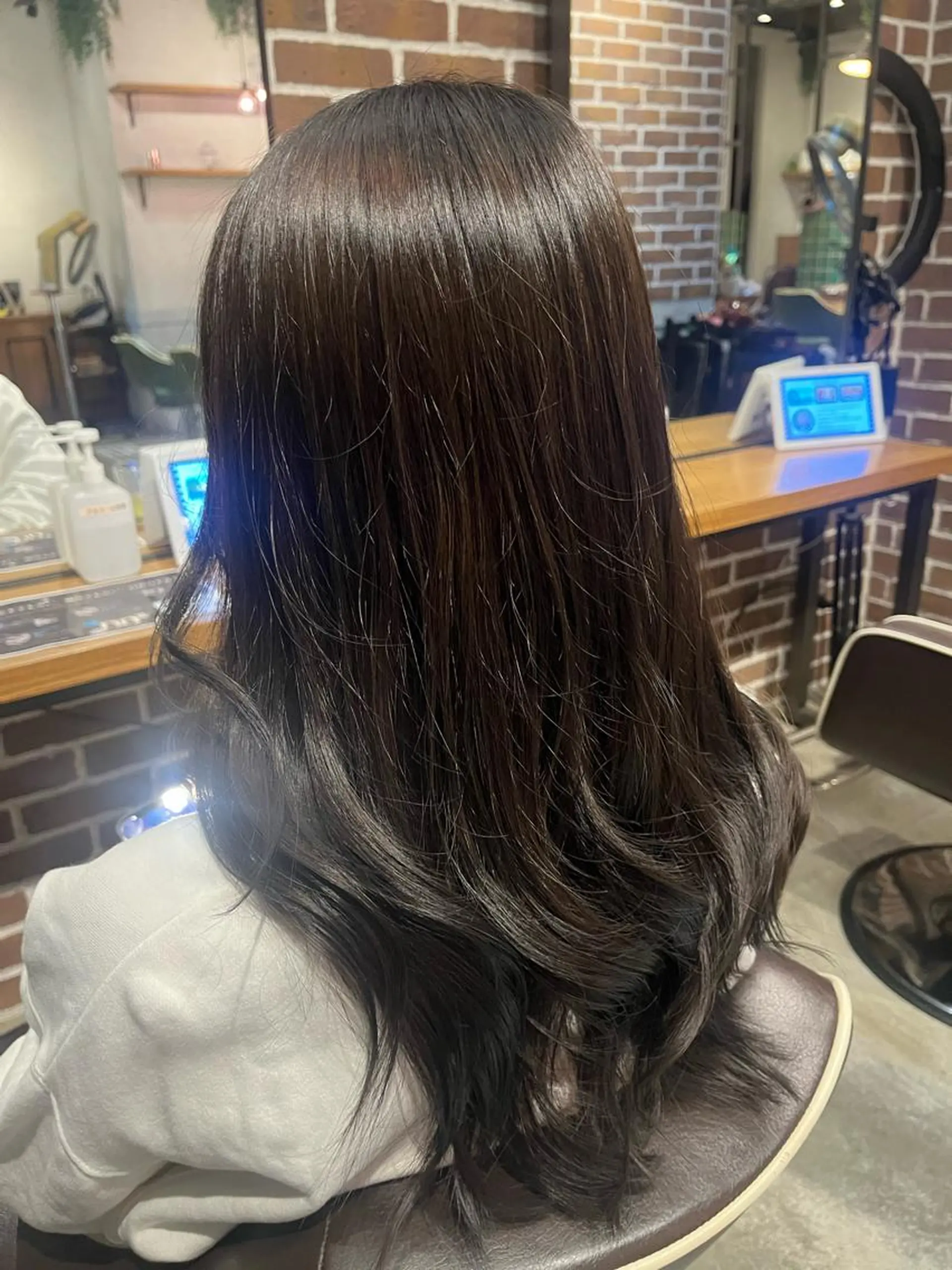 ロング カラー ヘアカラー トリートメント SEKINE KANAのヘアスタイル